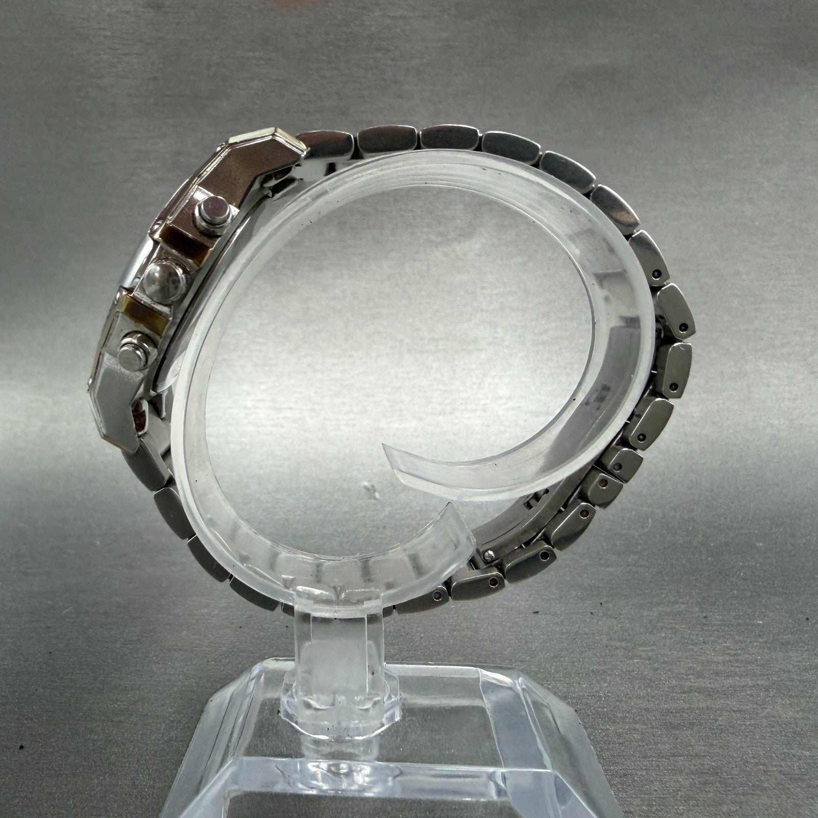 Bulova Chronograph Watch Women 32mm White Dial Two Tone Date 98P120 New Battery6