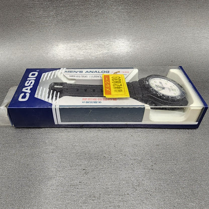 Casio MRW81 Dive Watch Men 36mm White Dial Black Tone Round New Battery NOS5