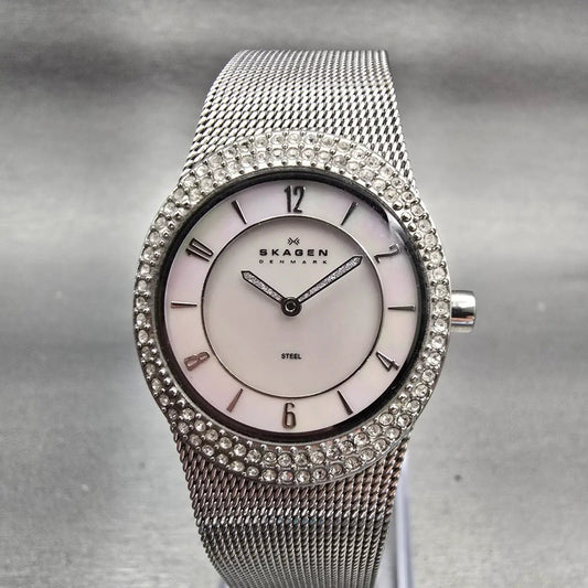 Skagen Steel Watch Women 26mm MOP Dial Silver Tone Gemmed 566XSSS New Battery0