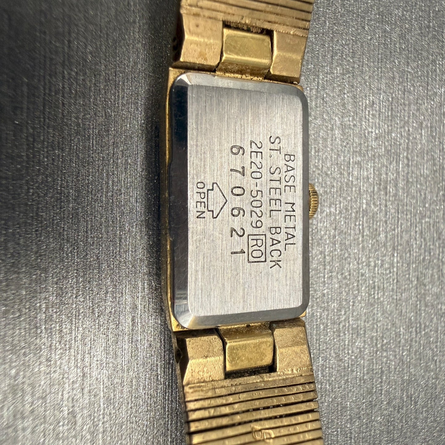 Seiko Watch Women 12mm Gold Dial Gold Tone Rectangle 2E20-5029 New Battery8