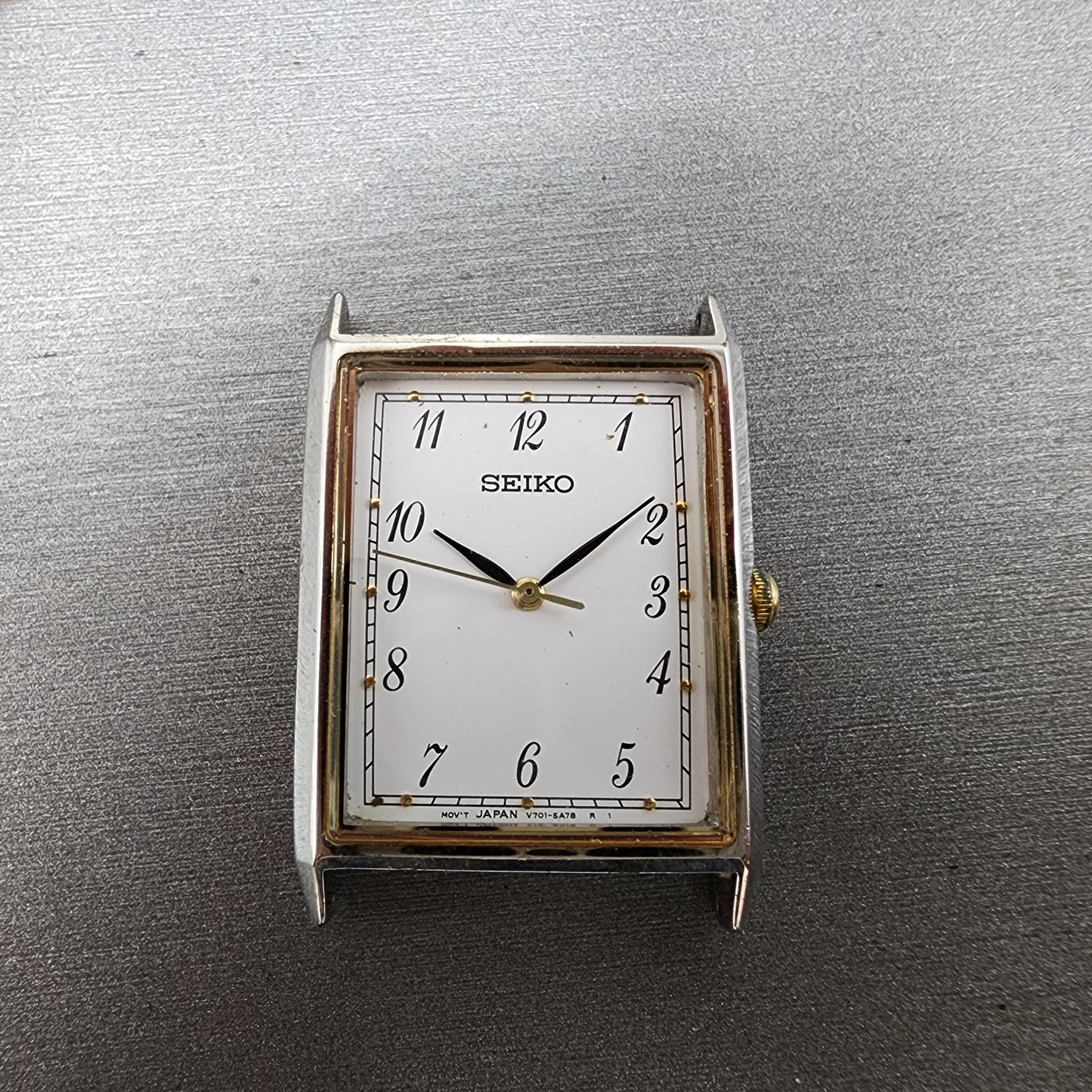 Seiko Tank Watch Men 24mm White Dial Silver Tone Rectangle V7015e20 PARTS0