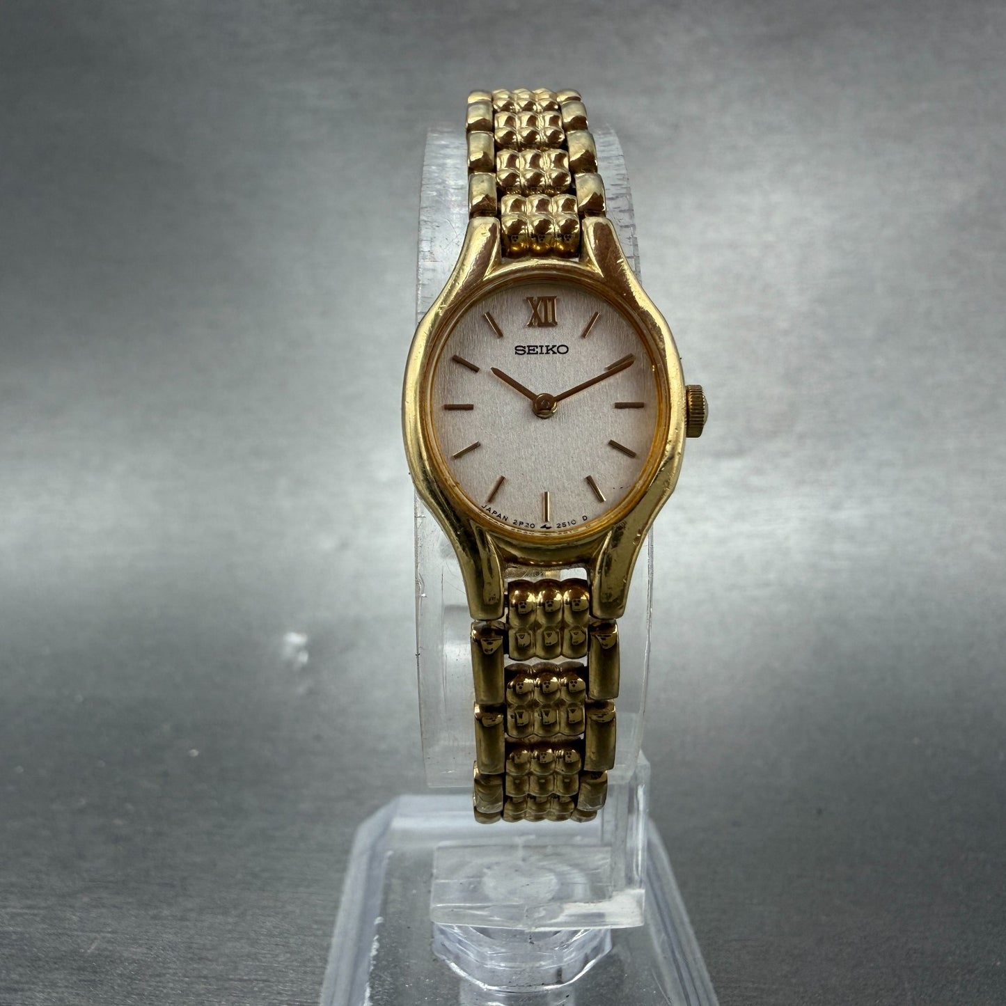 Seiko Watch Women 17mm Silver Dial Gold Ton Oval 2P20-6230 New Battery Vinatge5