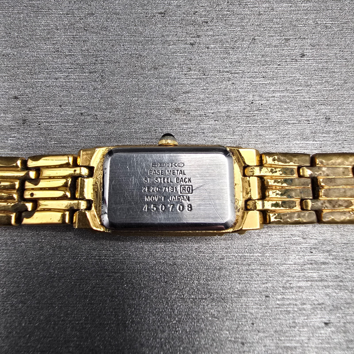 Seiko Watch Women 14mm Pink Dial Gold Tone Gemmed Rectangle 2E20-7191 New Batt10