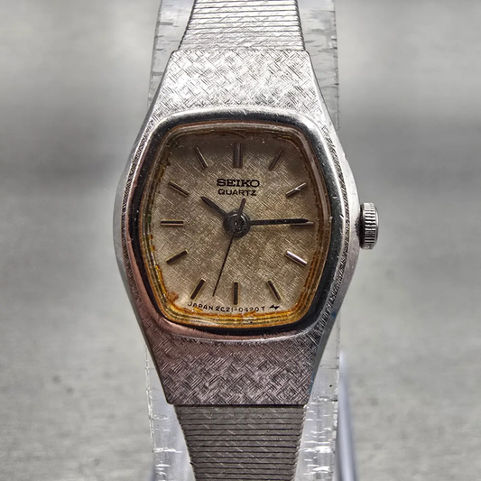 Seiko Watch Women 16mm Champagne Dial Silver Tone Hexagon 2C21-5149 New Battery0