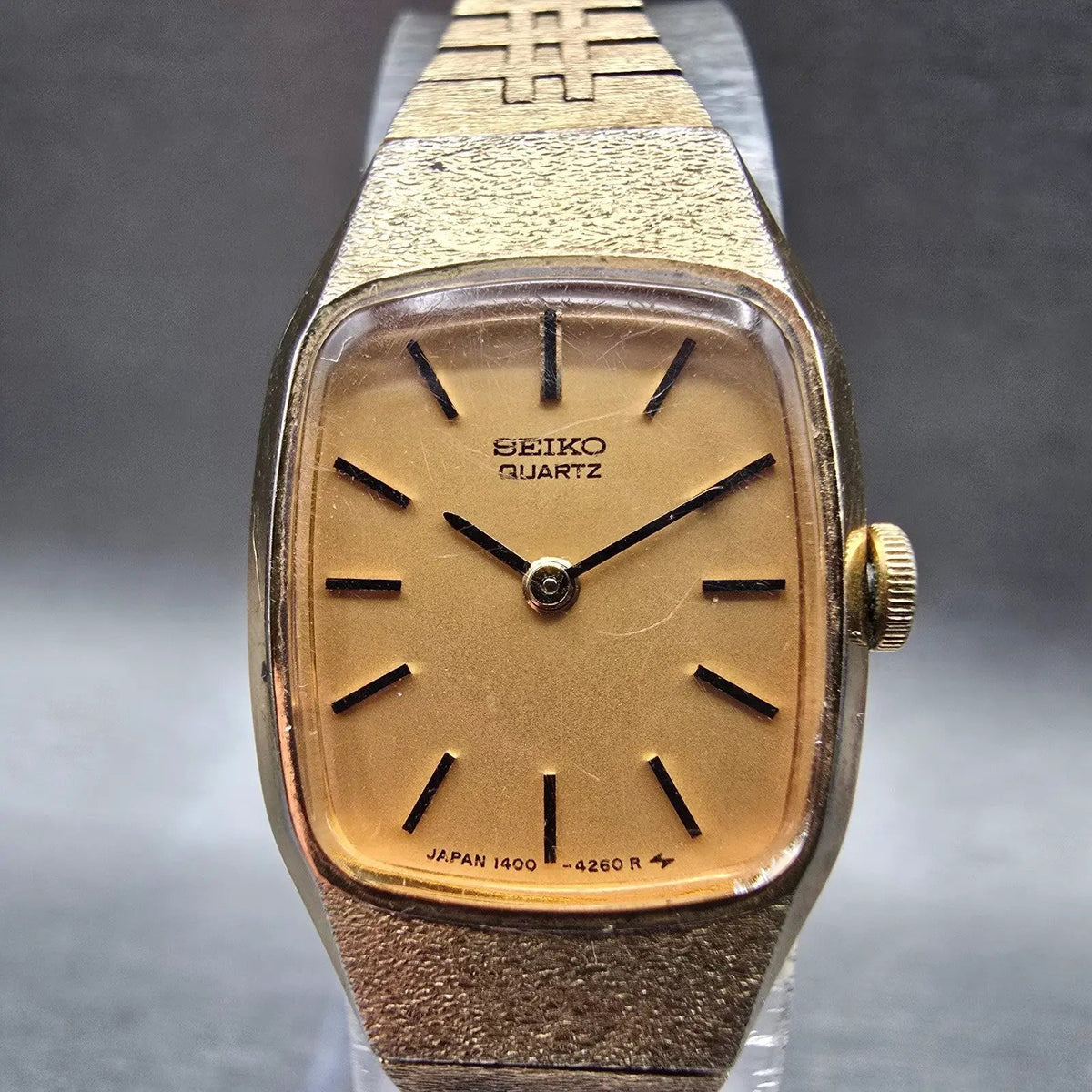 Seiko Watch Women 17mm Gold Dial Gold Tone Rectangle 1400-7399 New Battery VTG1