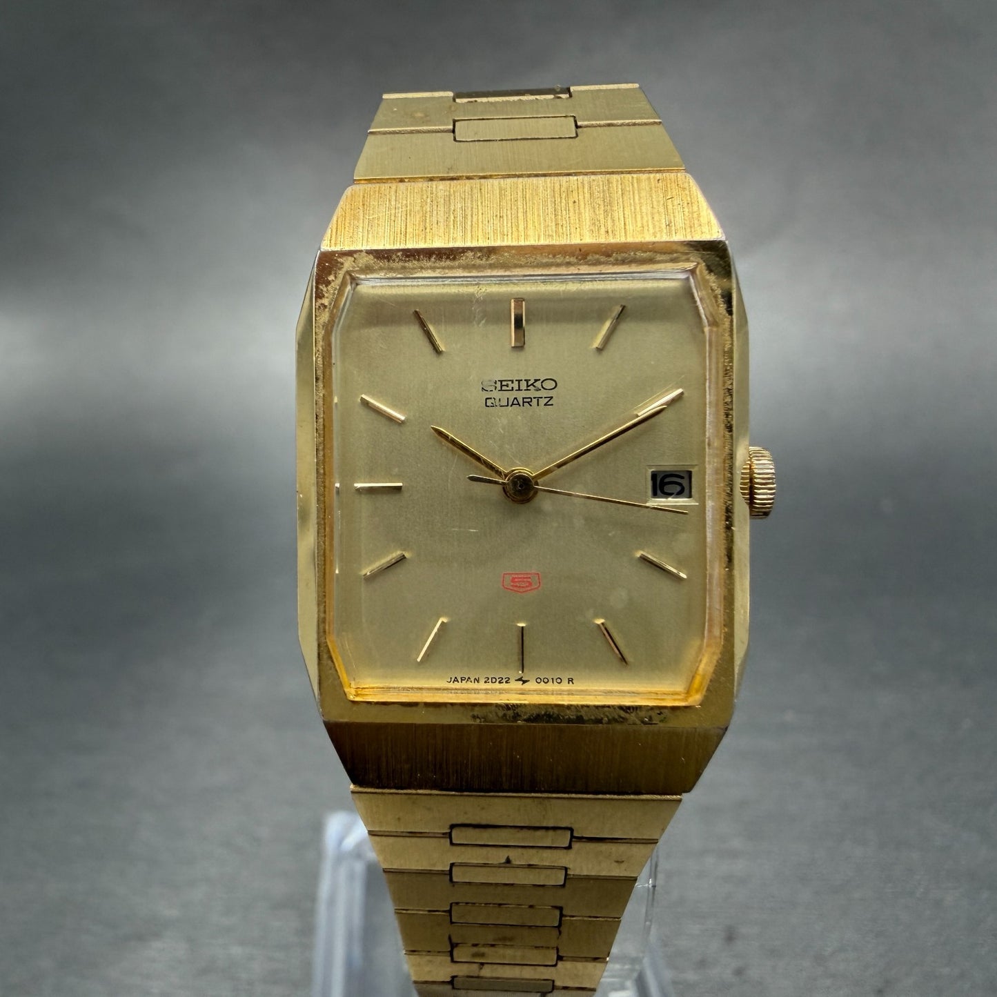 Seiko 5 Watch Tank Watch Women 21mm Champagne Dial Gold Tone Date  New Battery0