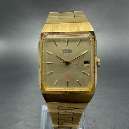 Seiko 5 Watch Tank Watch Women 21mm Champagne Dial Gold Tone Date  New Battery0