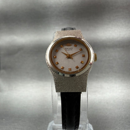Seiko Watch Women 20mm Silver Dial Silver Tone Round 8Y210010  New Battery 56R5
