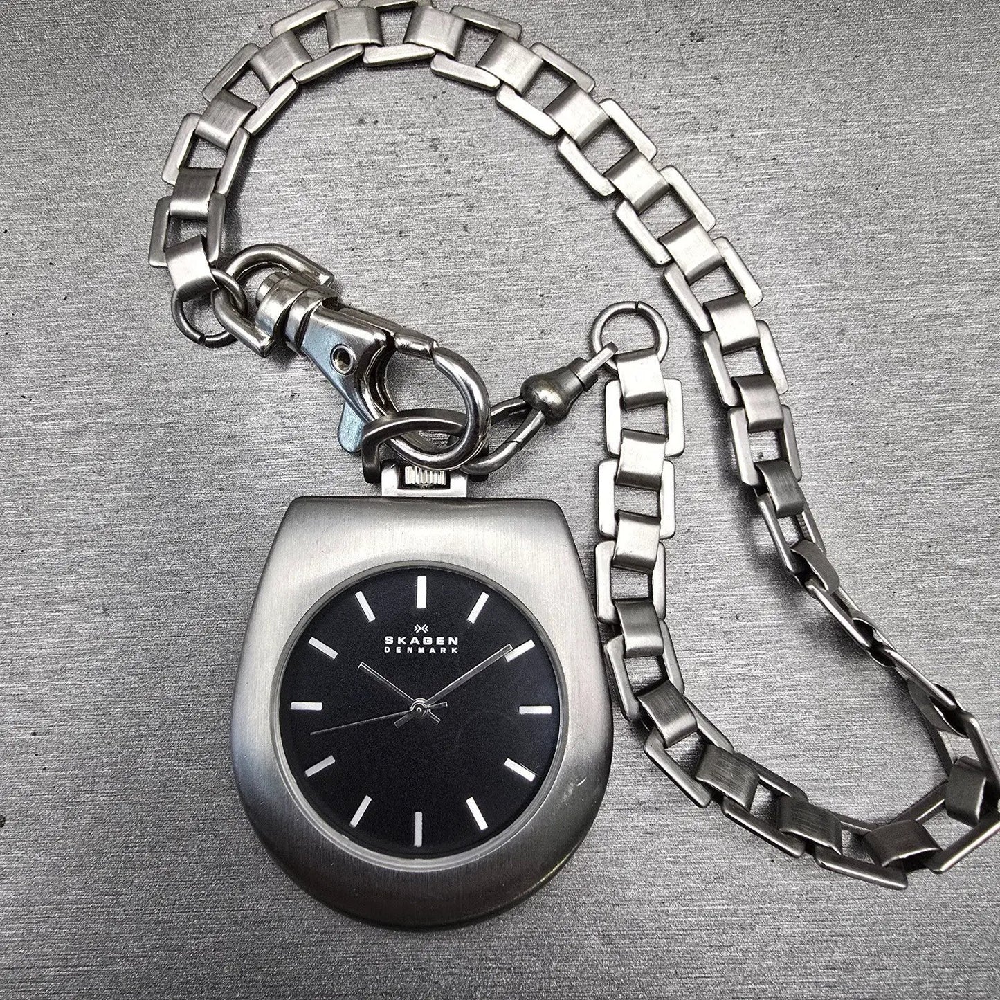 Skagen Denmark Pocket Watch Men 42mm Black Dial Silver Tone 163LSSB New Battery1