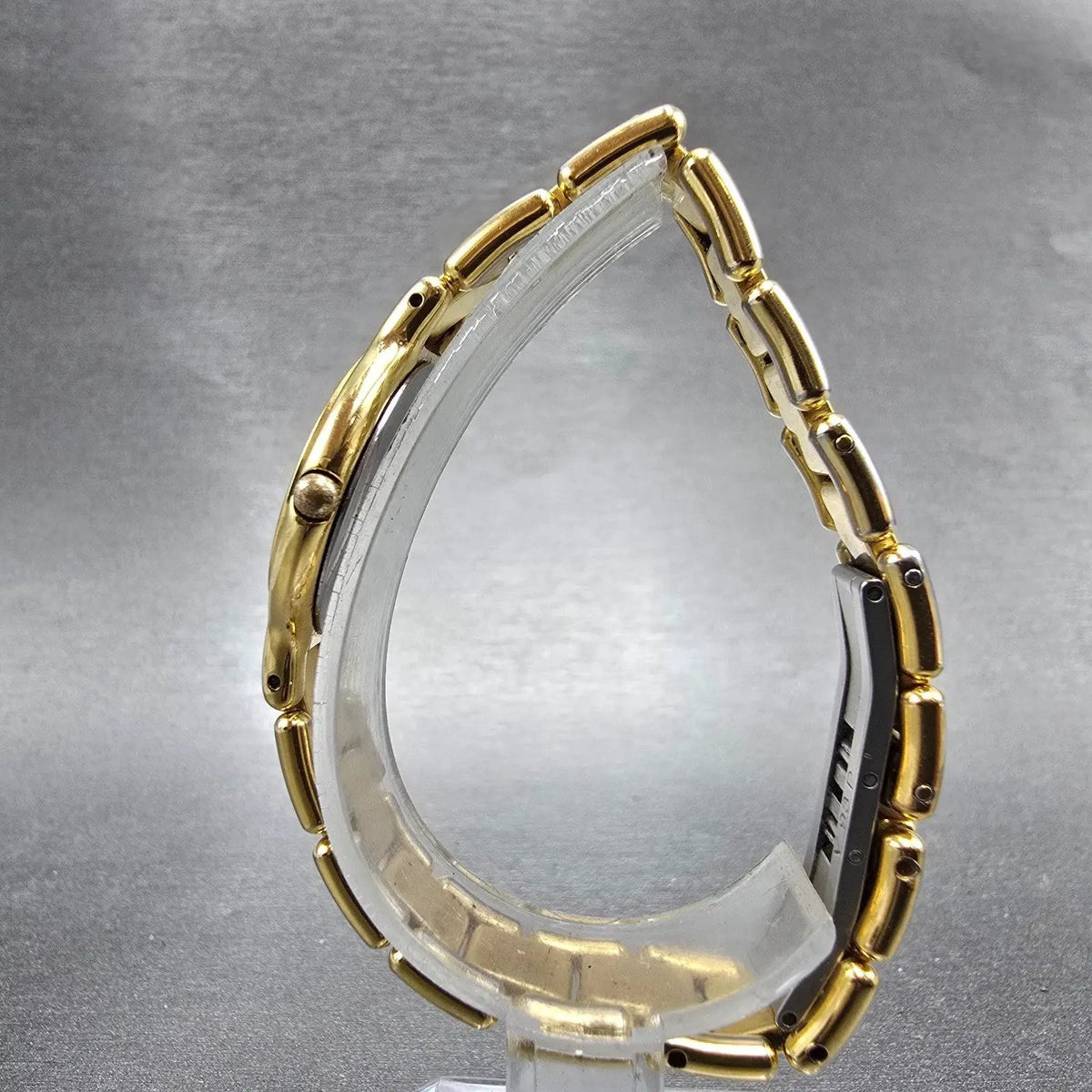 Movado Museum Watch Women 25mm Black Dial Gold Tone Round 88.25.823 New Battery6