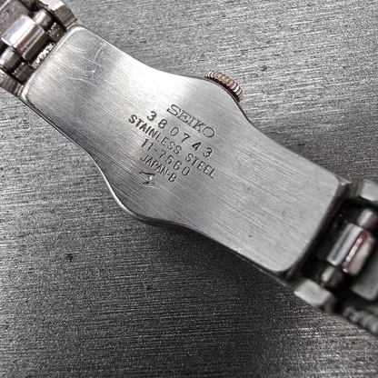 Seiko Watch Women 18mm Silver Dial Silver Tone Oval 11-7560 Manual Wind Vintage10
