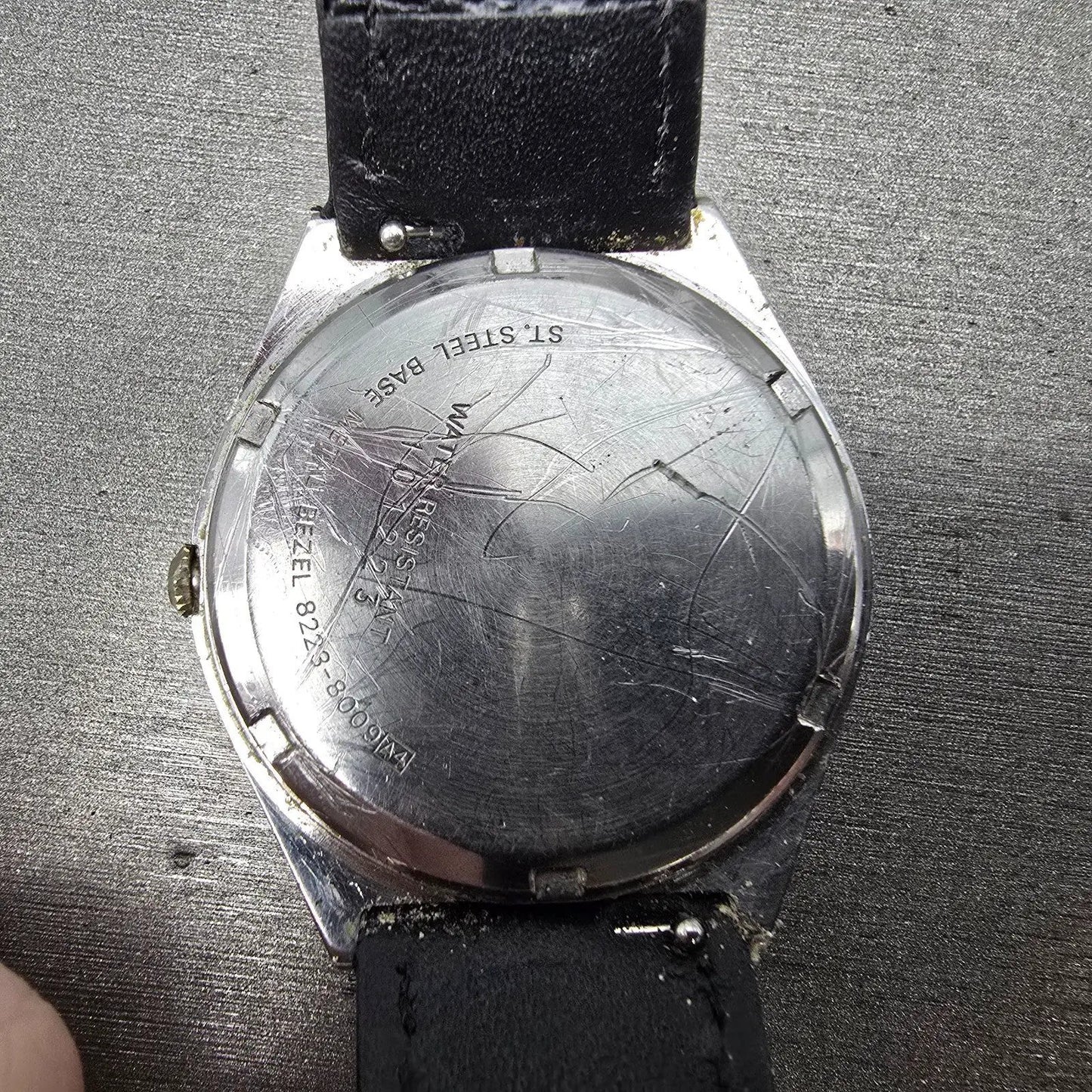 Seiko SQ Watch Men 34mm Black Dial Two Tone Daydate READ!!!!! 8223-8009 New Batt10