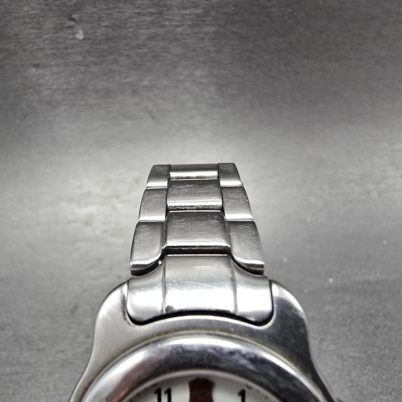 Victorinox Swiss Army Watch Women 30mm White Dial Silver Tone Date 1505 New Batt4