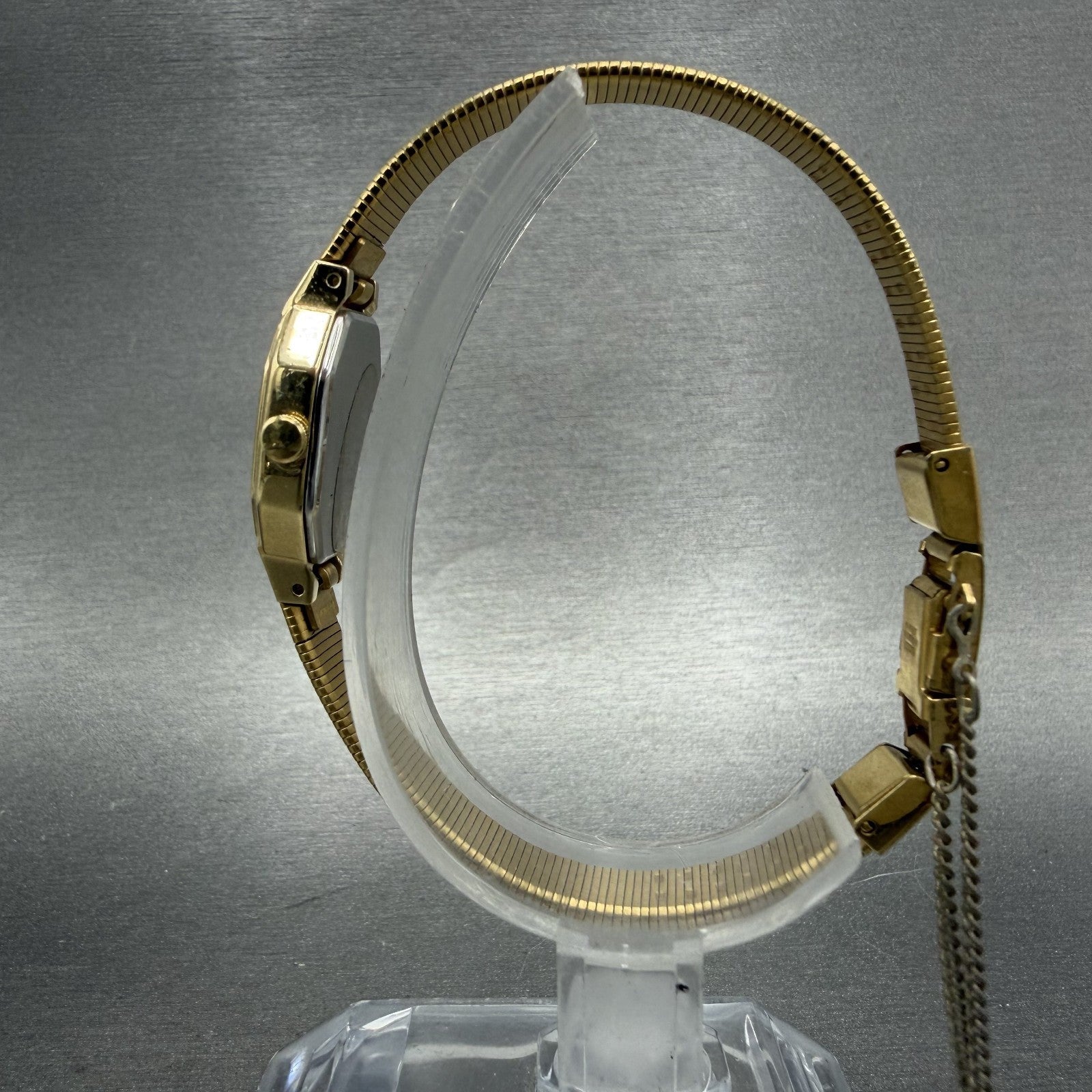 Seiko Watch Women 16mm Champagne Dial Gold Tone Octagon 2Y015059 New Battery6