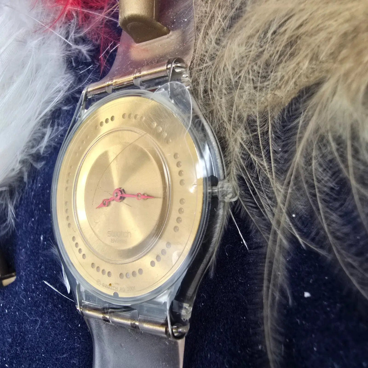 Swatch Plume de Fête Watch Men 34mm Gold Dial Clear Case SFK136 New Battery NOS6