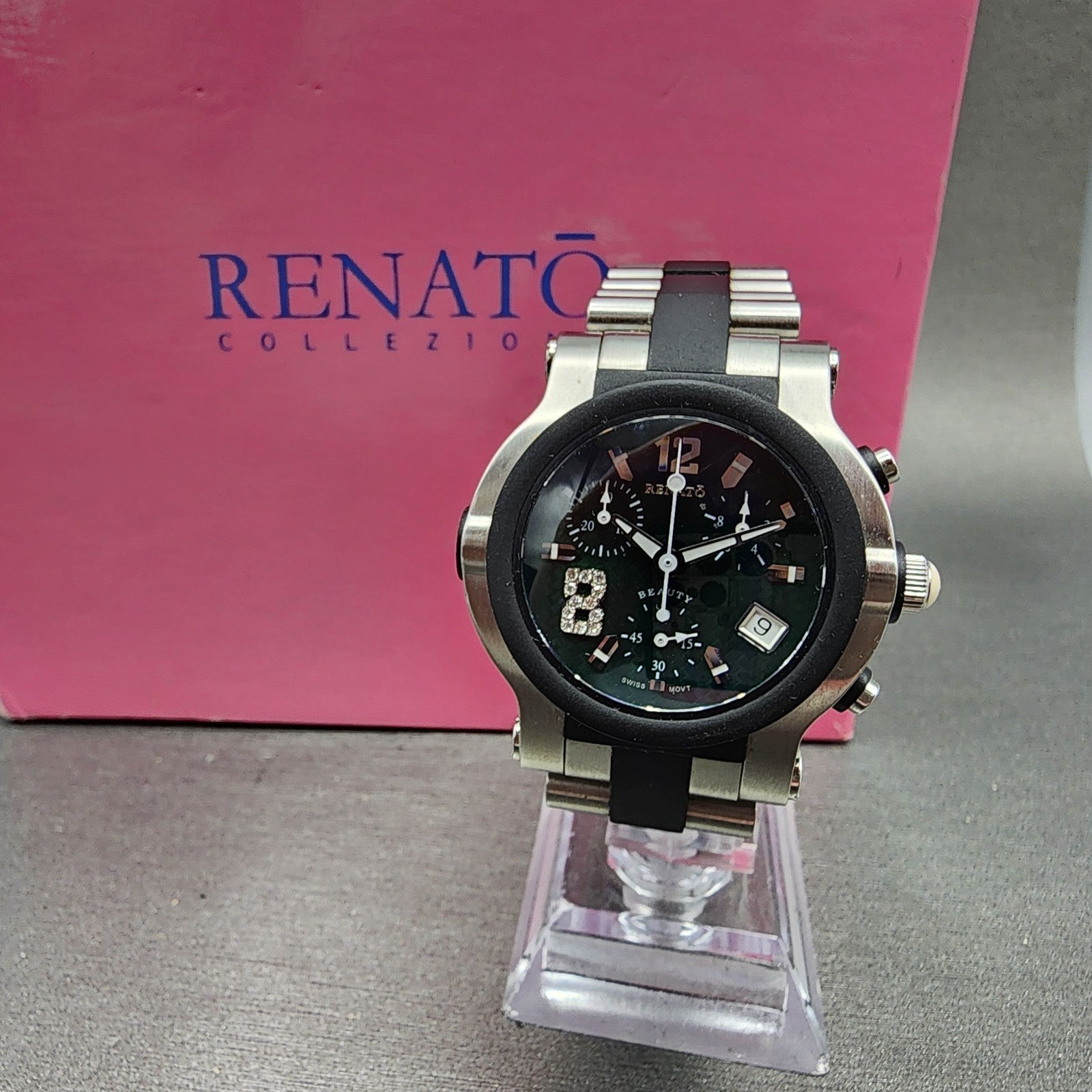 Renato Beauty Chronograph Watch Women 37mm Green Dial Steel Rubber New Battery0