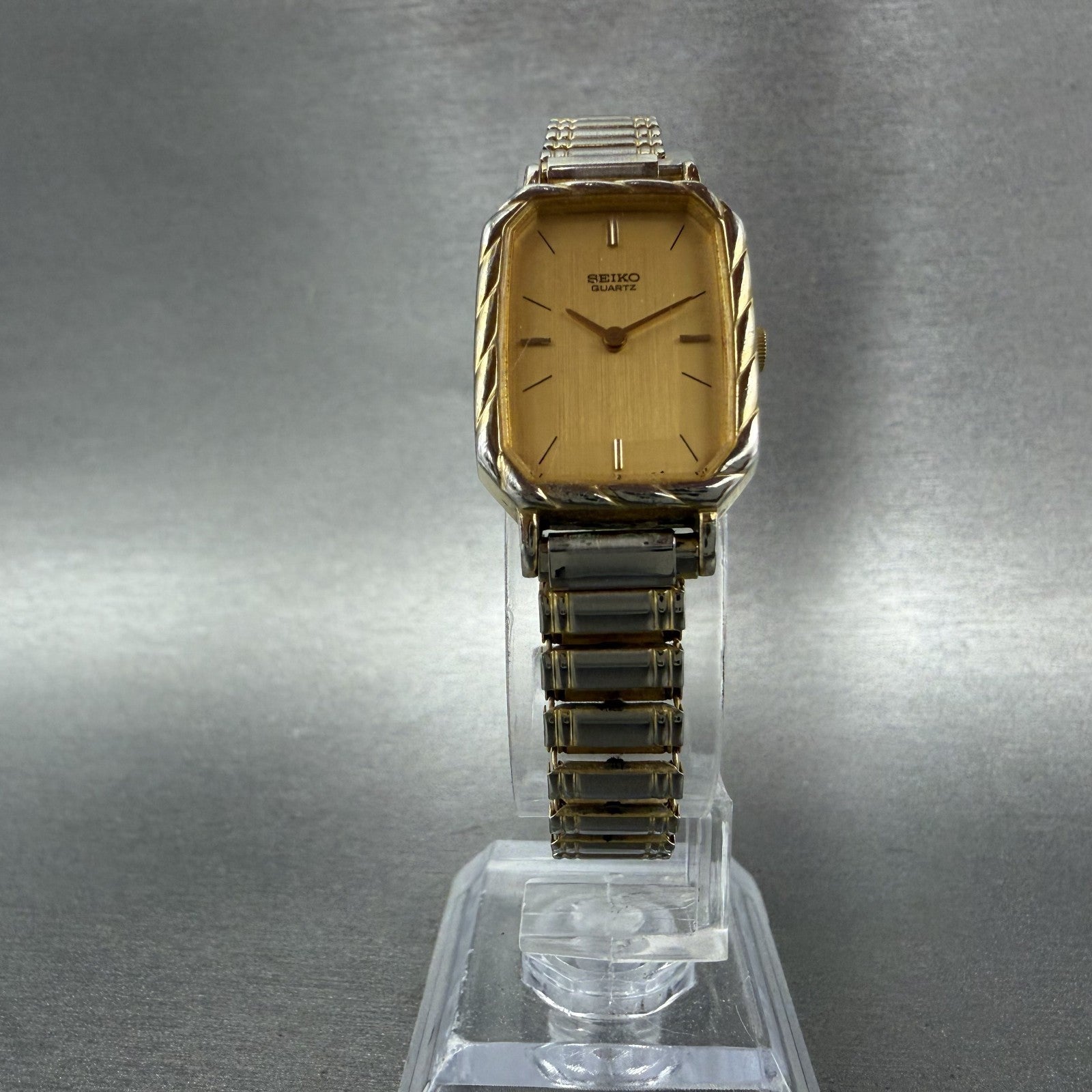 Seiko Tank Watch Women 19mm Champagne Dial Two Tone 23205449 New Battery5