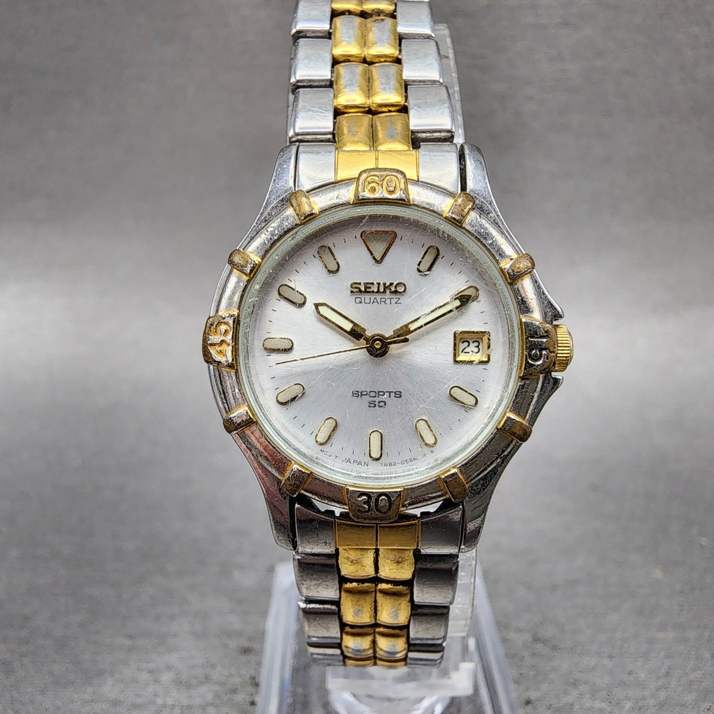 Seiko Sports 50 Watch Women 25mm Silver Dial Two ToneRound 7N820261 New Battery0
