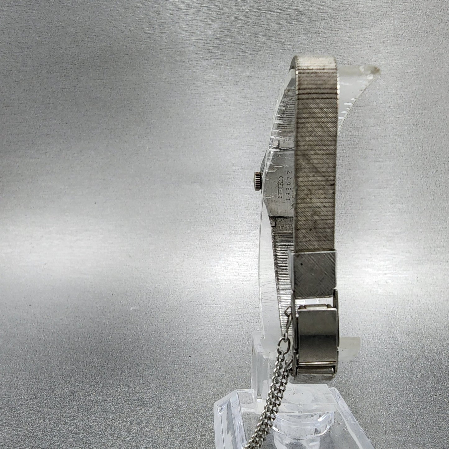 Seiko Watch Women 15mm Silver Dial Silver Tone Manual Oval 11207000 Runs7