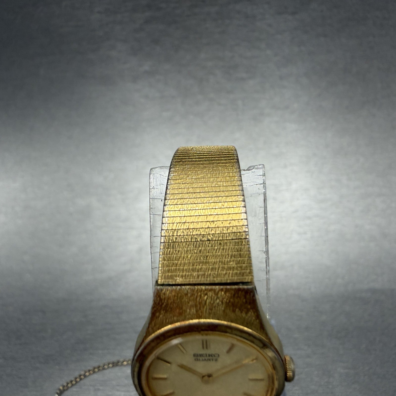 Seiko Watch Women 18mm Champagne Dial Gold Tone Round VTG 2C20-0029 New Battery4