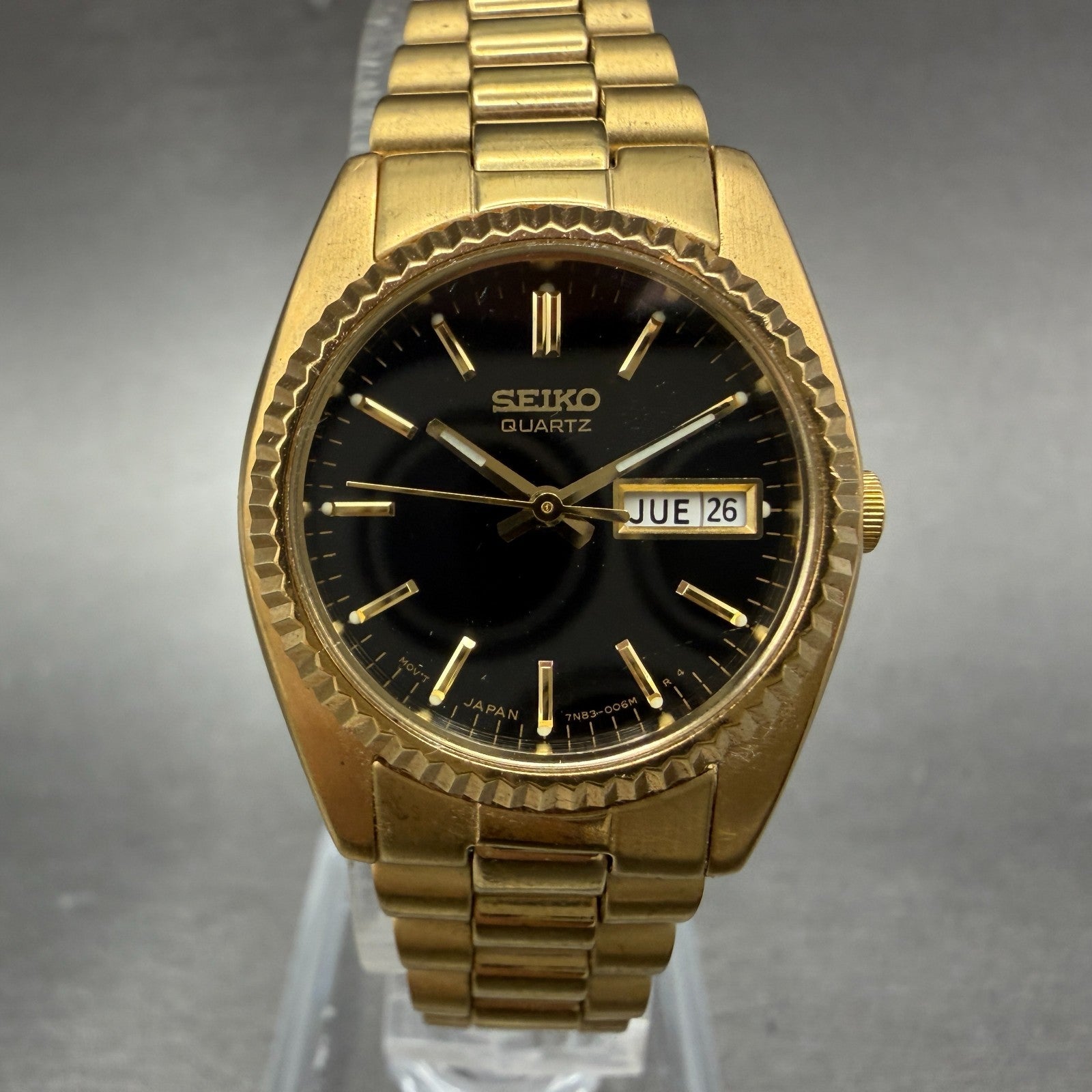 Seiko Watch Women 24mm Black Tone Gold Tone Daydate Round 7N83-0041 New Battery50