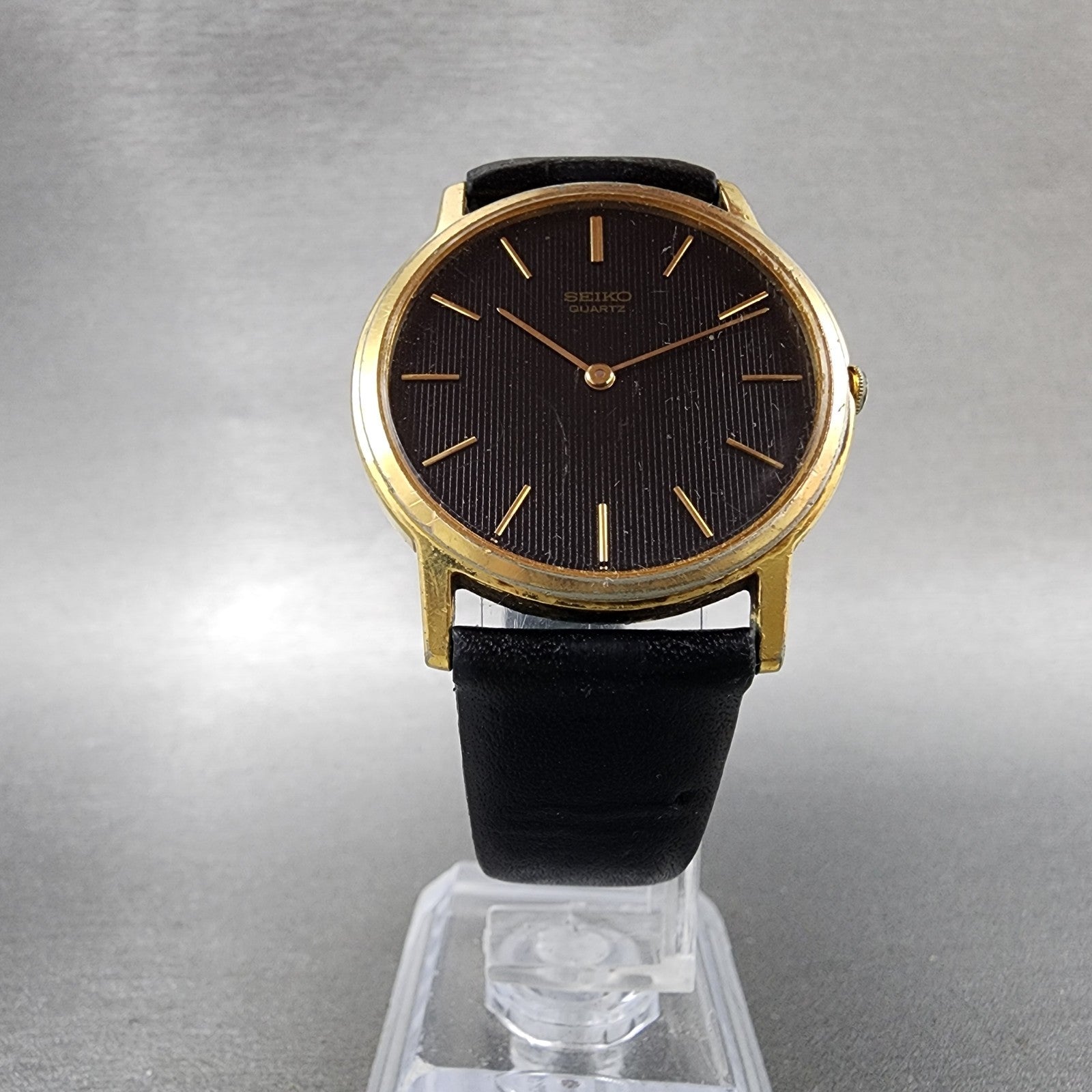 Seiko Watch Men 32mm Black Dial Gold Tone Round 26200209 New Battery VTG5
