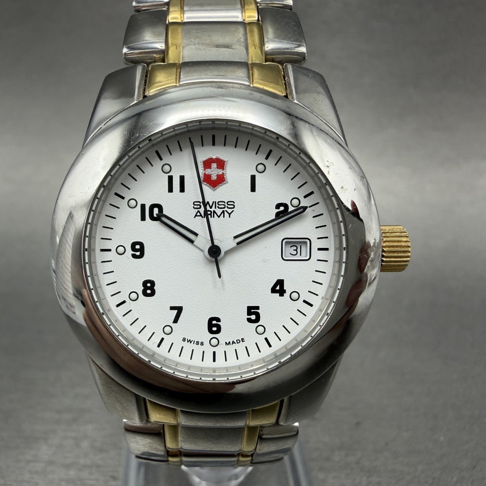 Victorinox Swiss Army Peak Watch Women 30mm White Dial Two Tone Date New Battery0