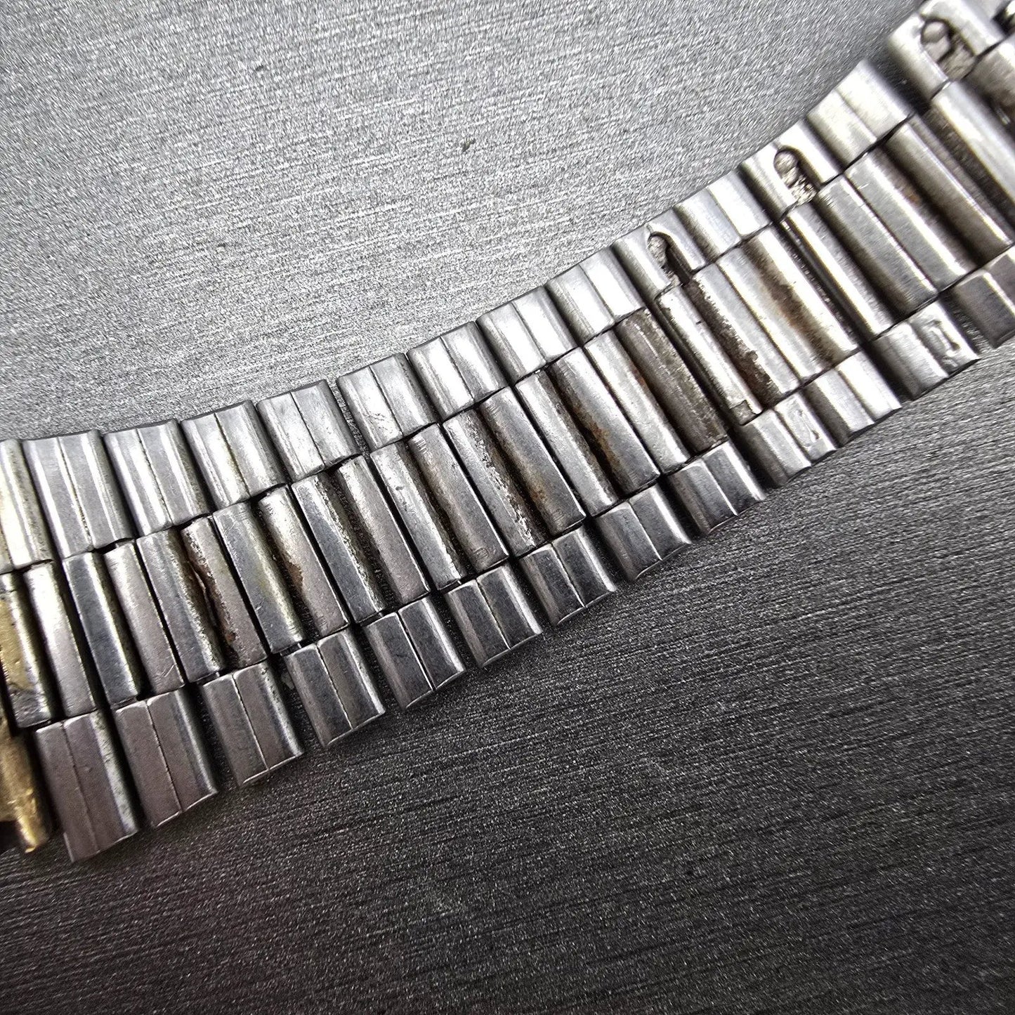 Seiko SQ Bracelet 20mm Stainless Steel Two Tone Tri Folding Clasp Vintage Z2786