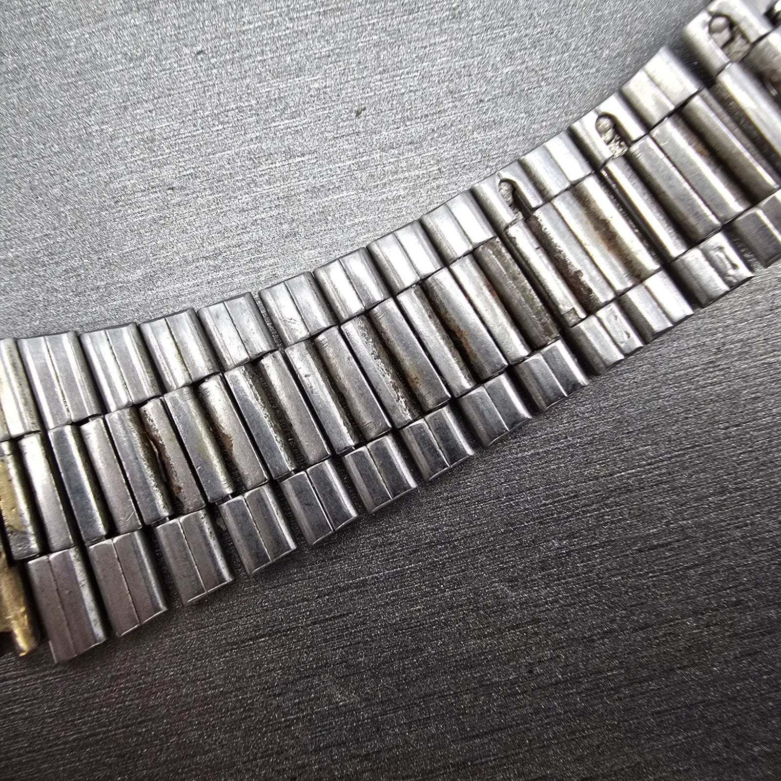 Seiko SQ Bracelet 20mm Stainless Steel Two Tone Tri Folding Clasp Vintage Z2786