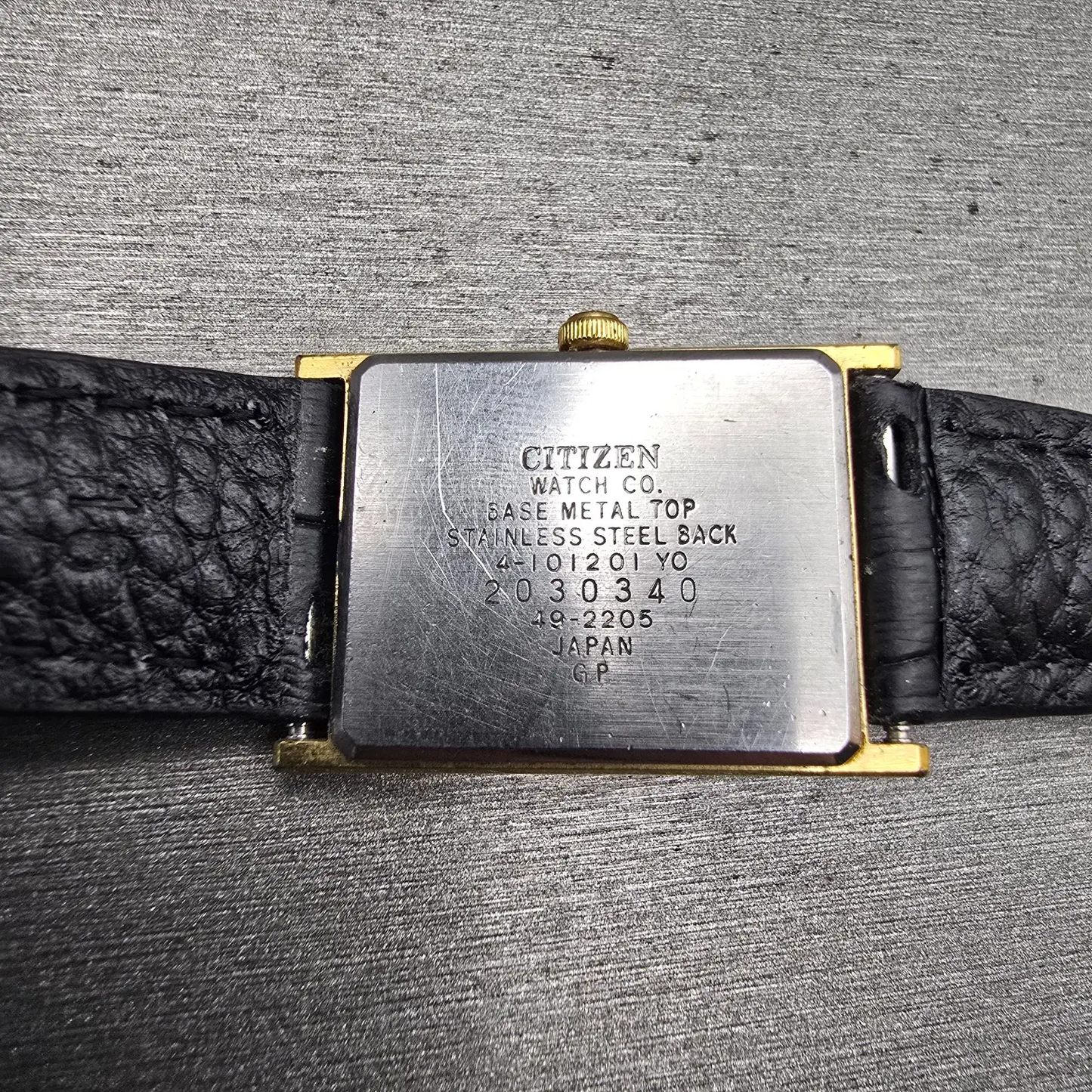 Citizen CQ Watch Men 20mm Black Dial Gold Tone Rectangle 4-101201 New Battery10