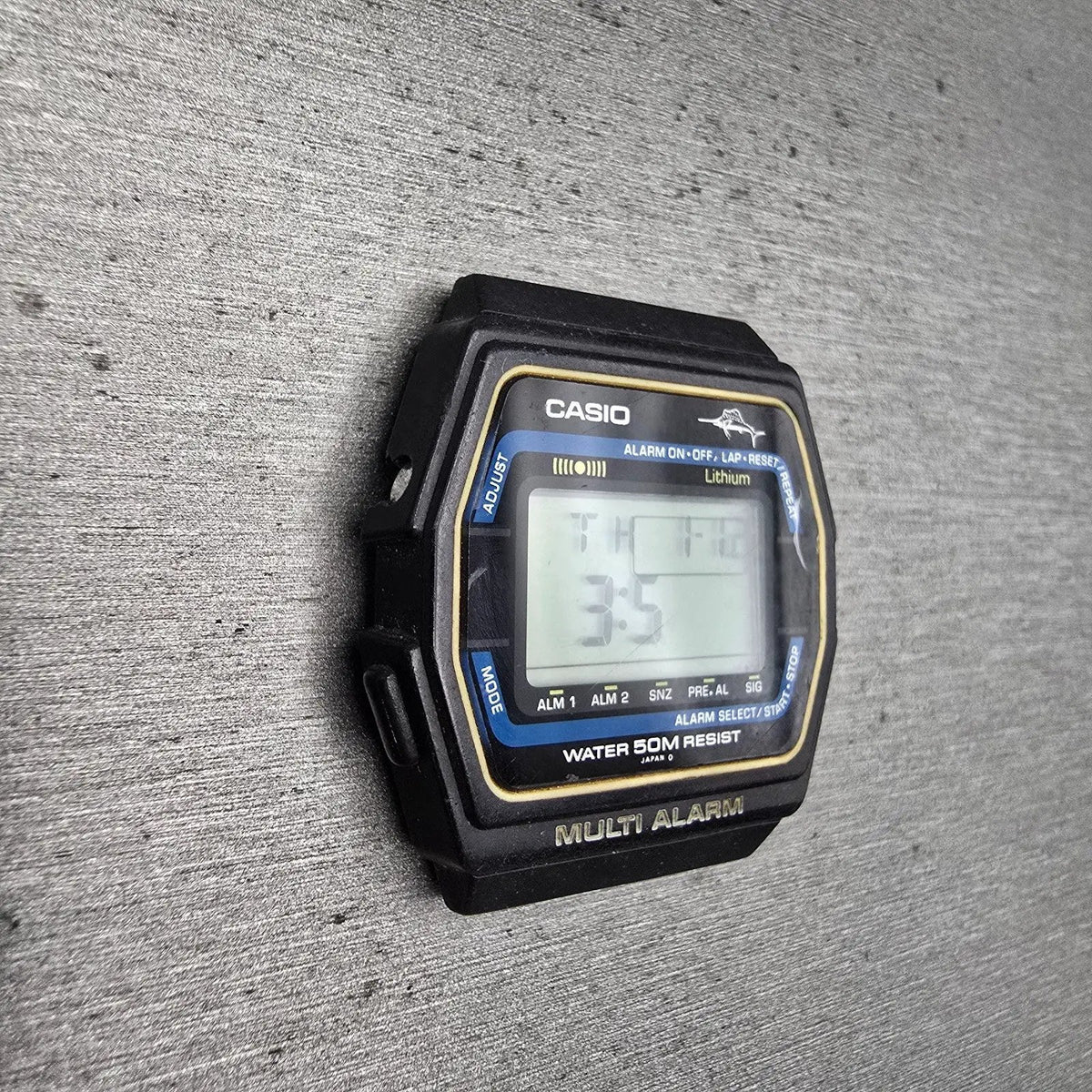 Casio W-25 Digital Watch Men 35mm Black Dial Chronograph Alarm New Battery2