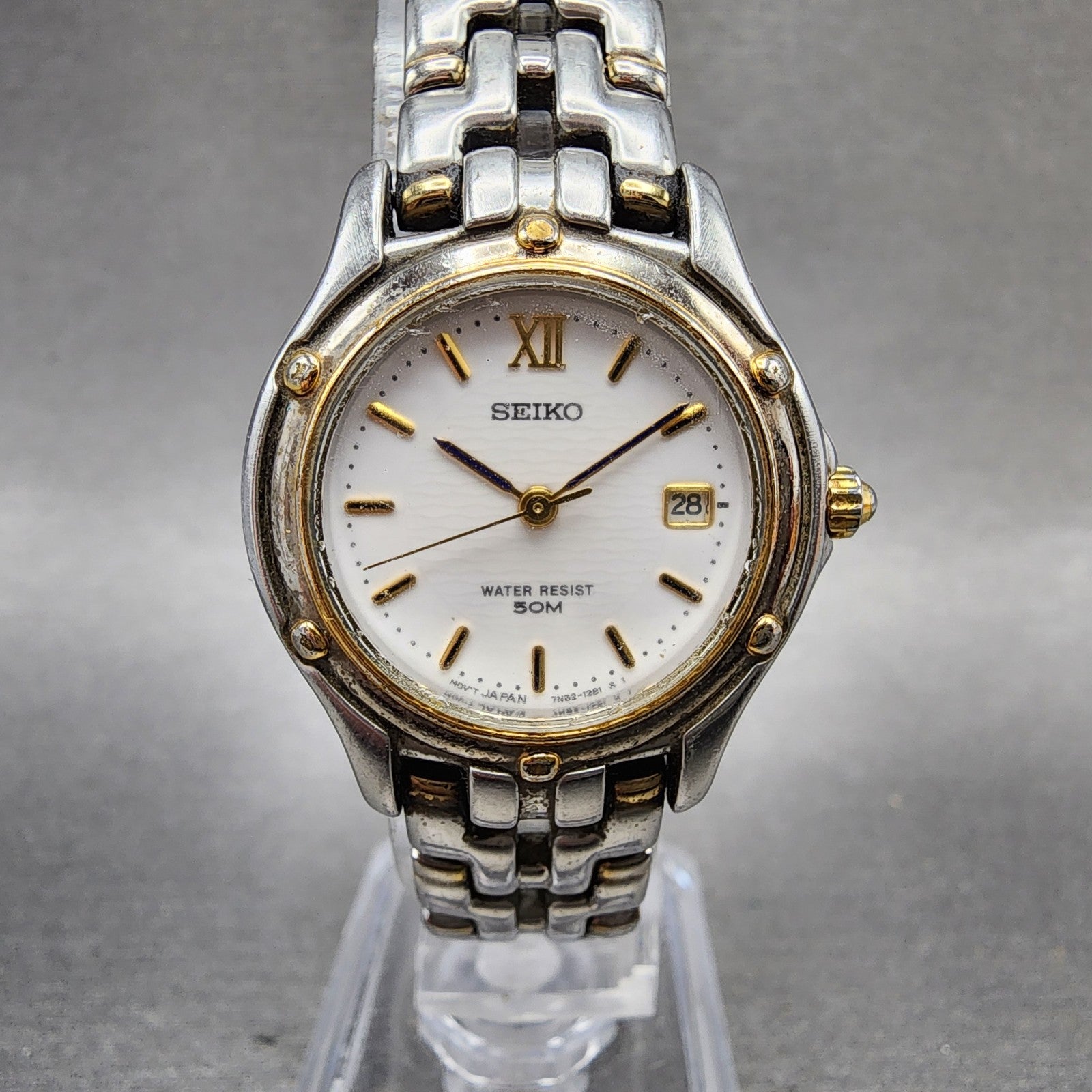 Seiko Watch Women 26mm White Dial Two Tone Date Round 7n820599 New Battery0