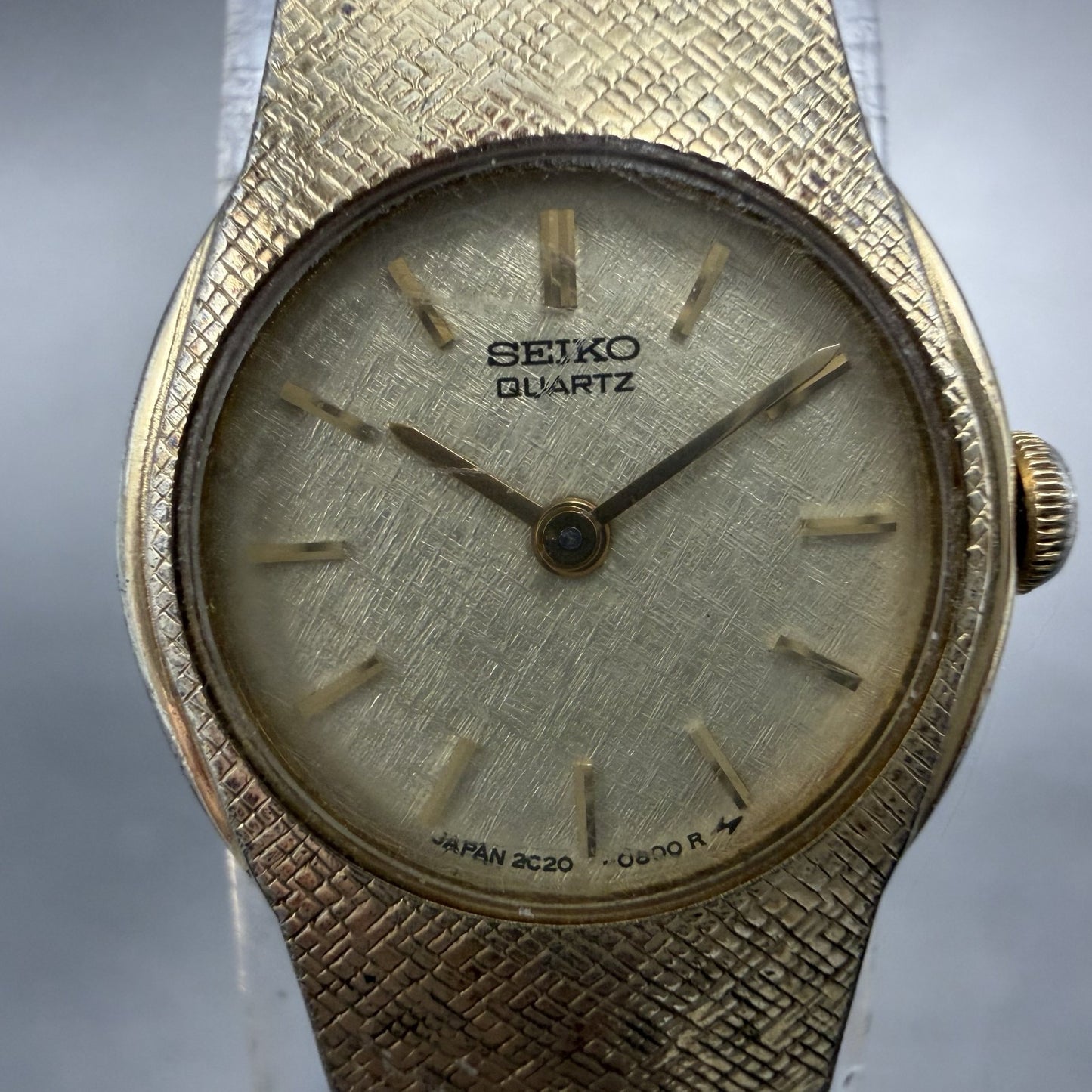 Seiko Watch Women 17mm Champange Dial Gold Tone Round 2C20-0149 New Battery KO891