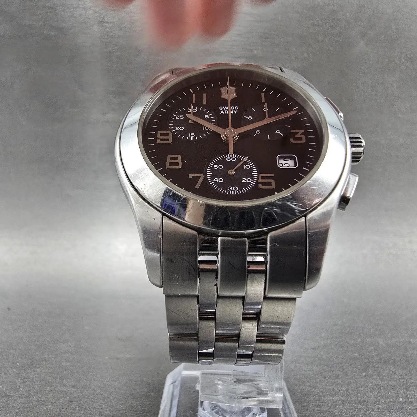 Victorinox Swiss Army Alliance Chronograph Watch Men 40mm Black Dial Steel Runs5