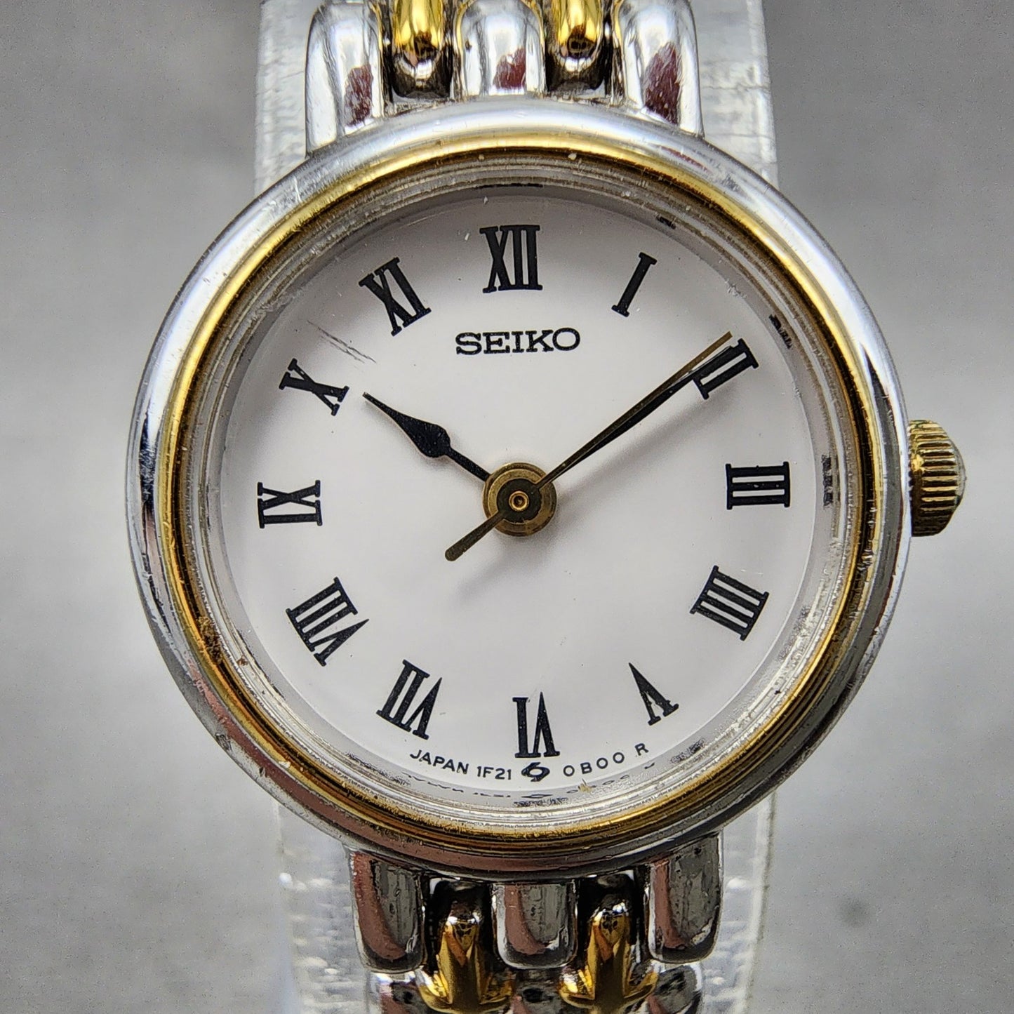 Seiko Watch Women 20mm White Dial Two Tone Round 1f210a30 New Battery1