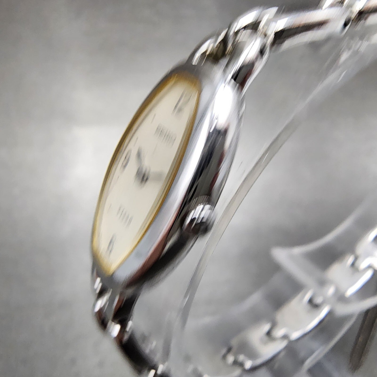 Seiko Tisse Watch Women 15mm White Dial Silver Tone Oval 2e207110 New Battery2