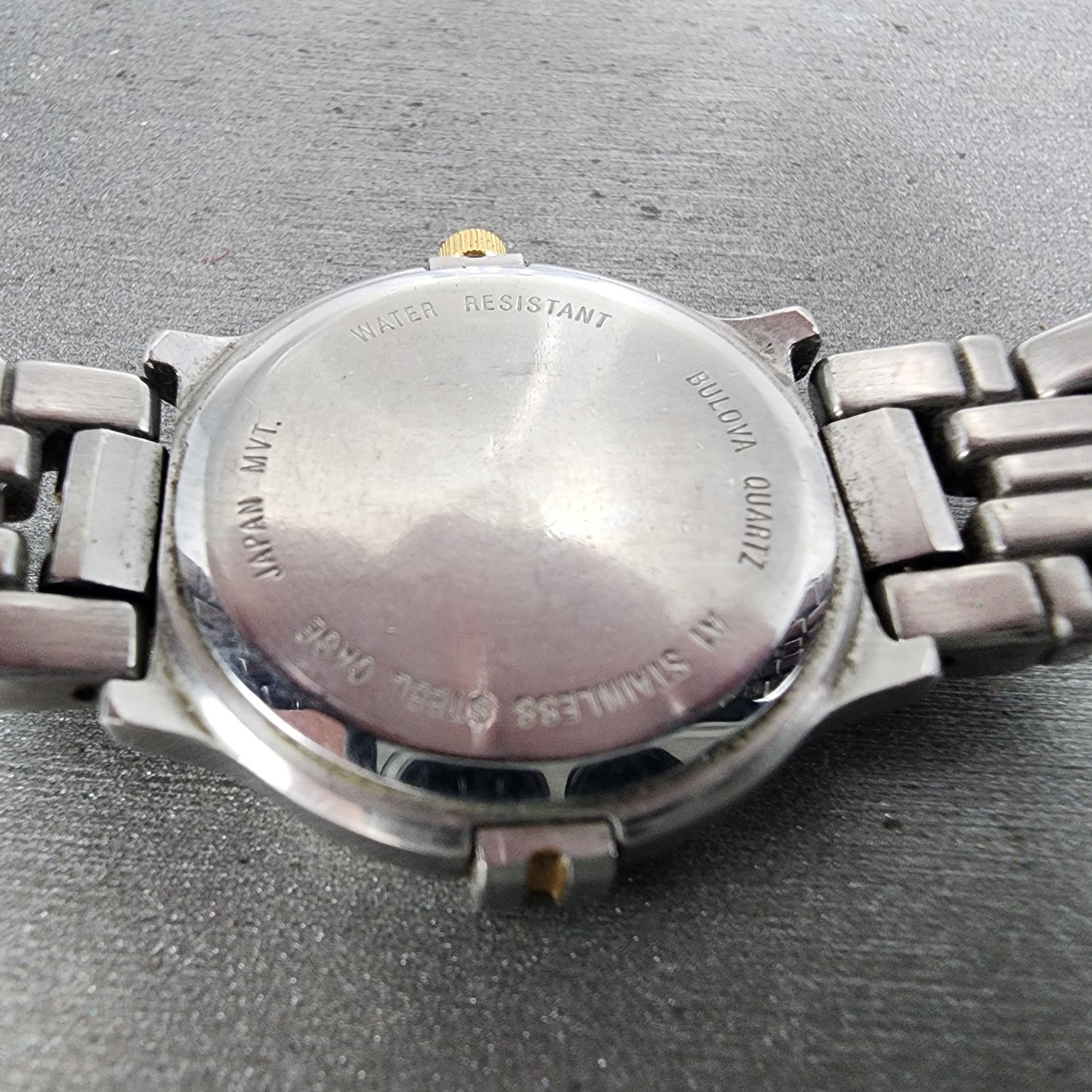 Bulova Watch Women 25mm White Dial Two Tone Date Round 98u16 New Battery9