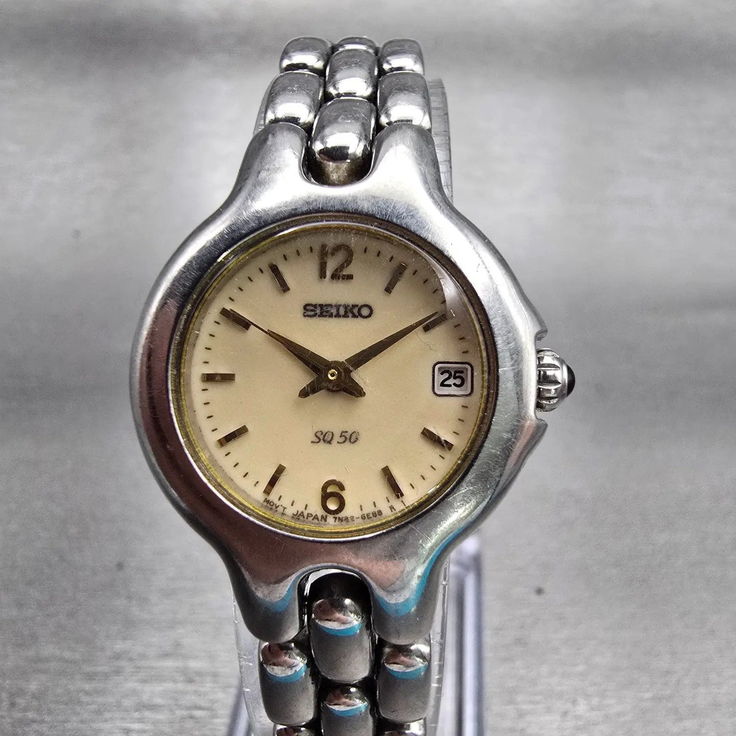 Seiko SQ Watch Women 25mm Cream Dial Silver Tone Date Round 7N82-6D20 New Batt0