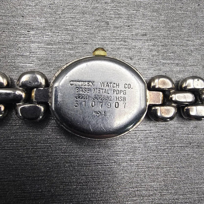 Citizen CQ Watch Women 19mm MOP Dial Silver Tone Oval 3220-S32852 New Battery10