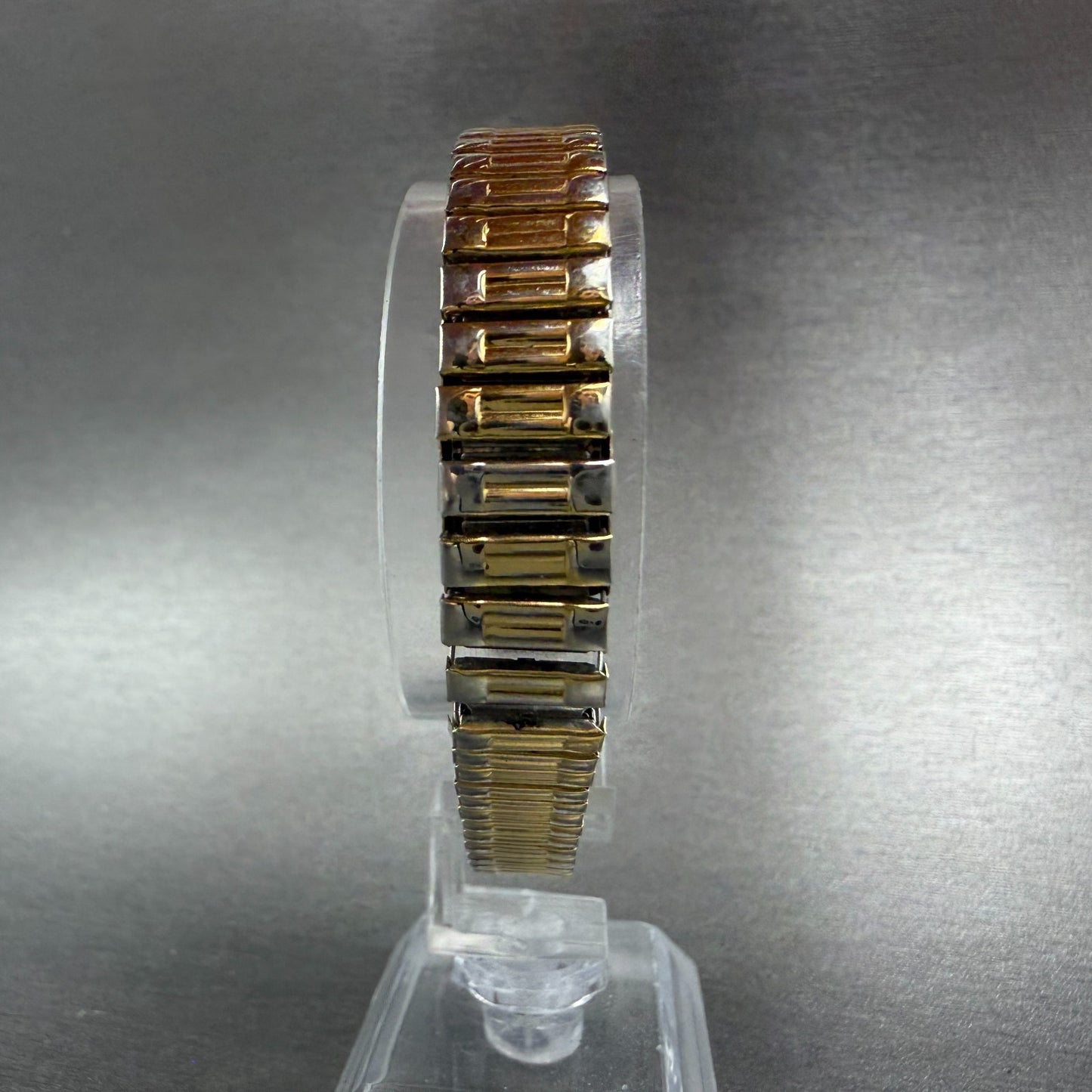 Seiko Tank Watch Women 12mm Champagne Dial Gold Tone 2E20-5239 New Battery H7647