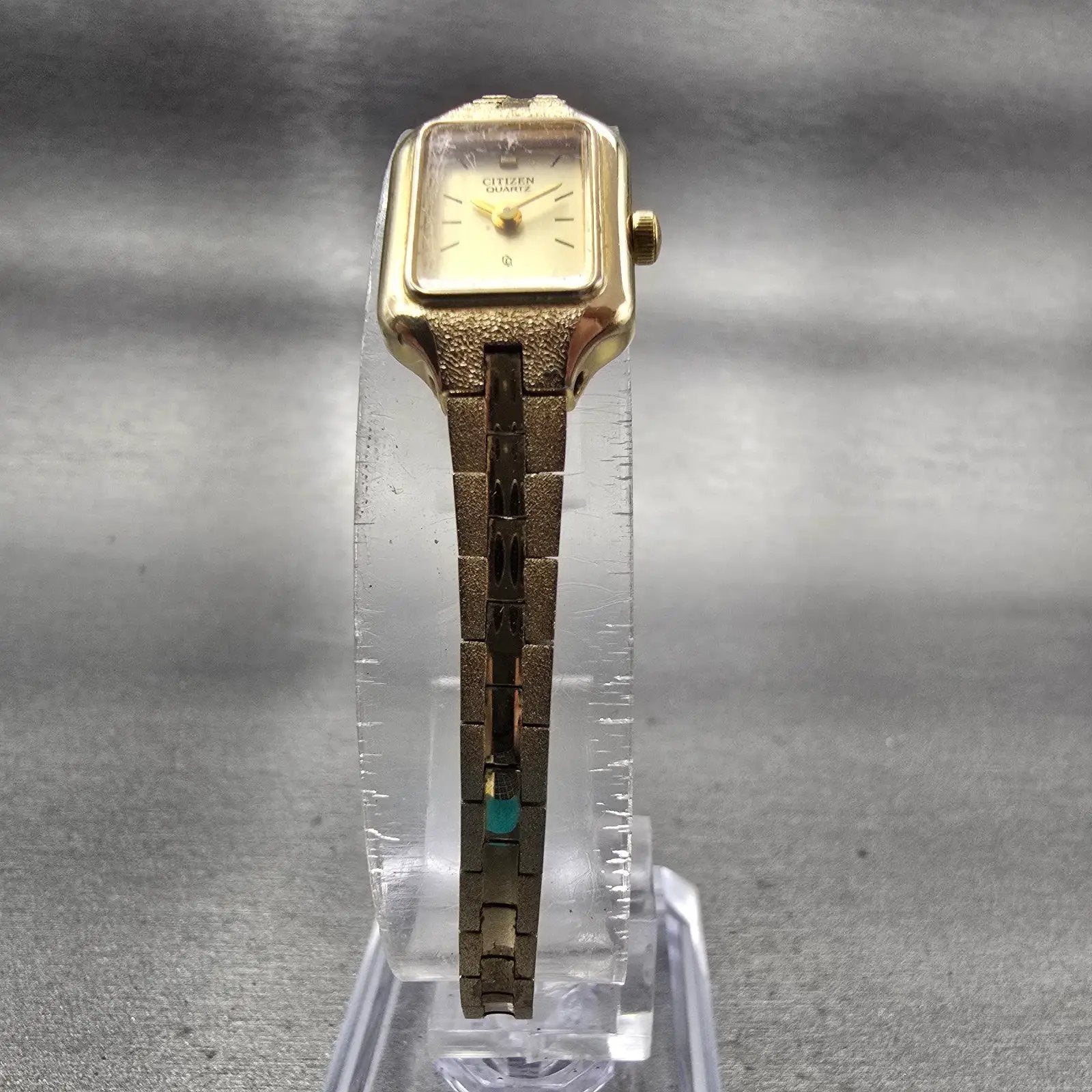 Citizen CQ Watch Women 13mm Champagne Dial Gold Tone 5421-S21389 New Battery VTG5