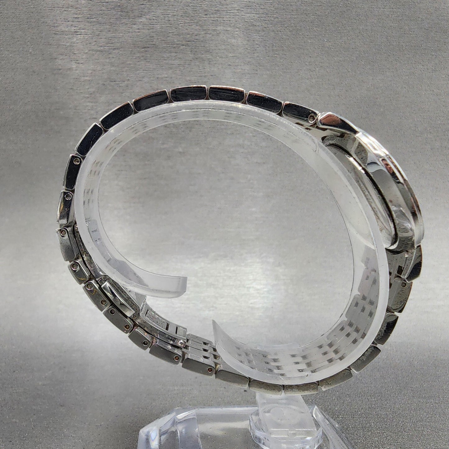 Bulova Watch Women 31mm Silver Dial Stainless Steel Round 96P183 New Battery9