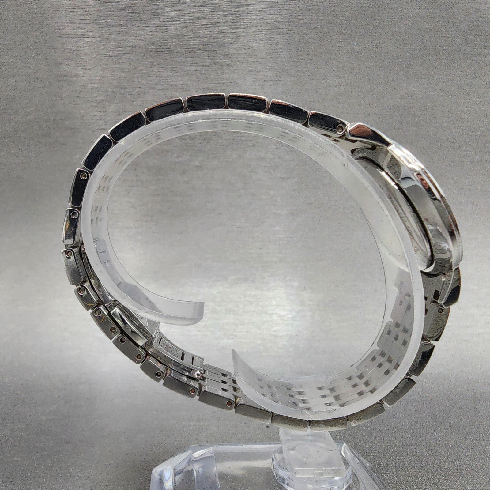 Bulova Watch Women 31mm Silver Dial Stainless Steel Round 96P183 New Battery9
