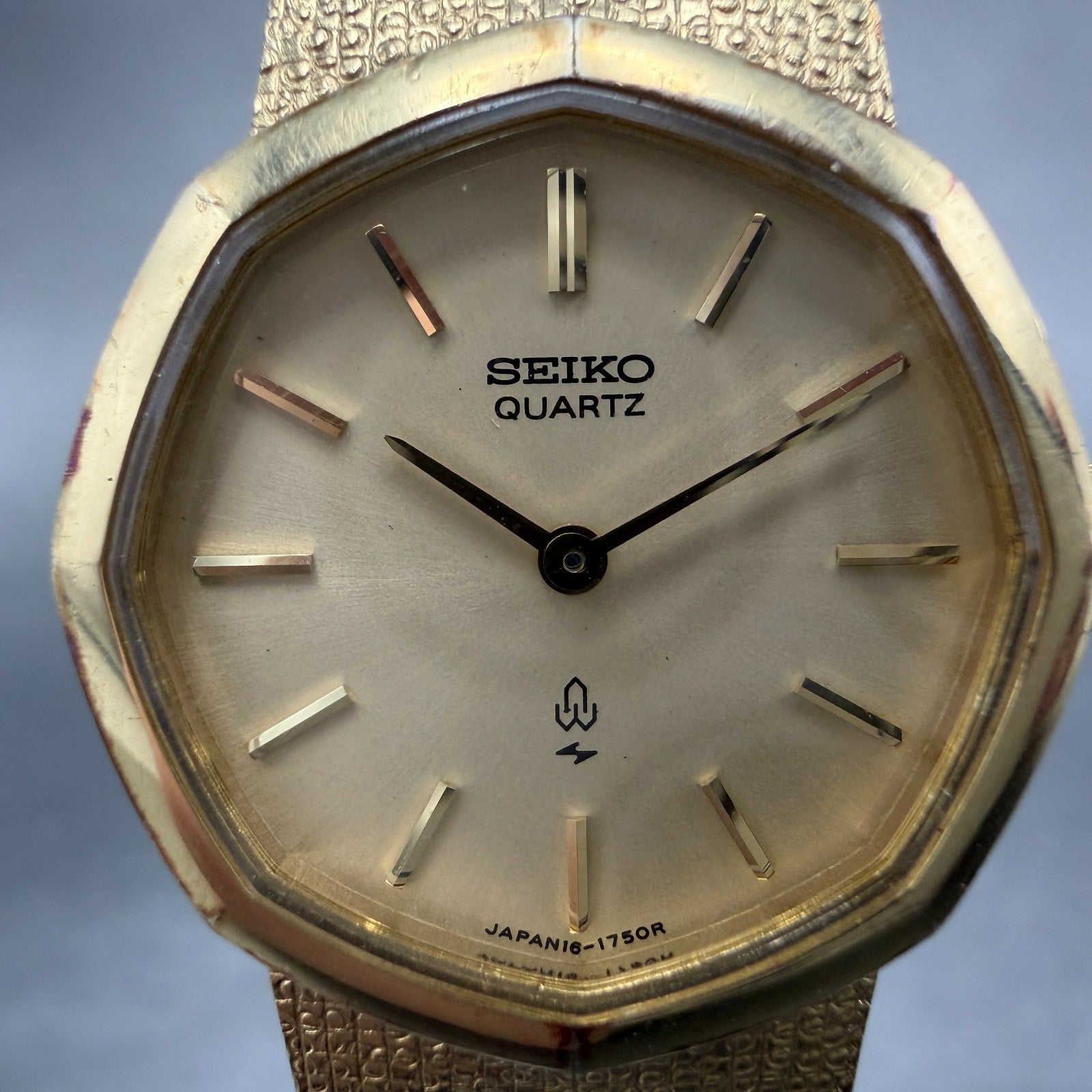 Seiko Watch Women 22mm Champagne Dial Gold Tone Octagon 16-5890 New Battery VTG1
