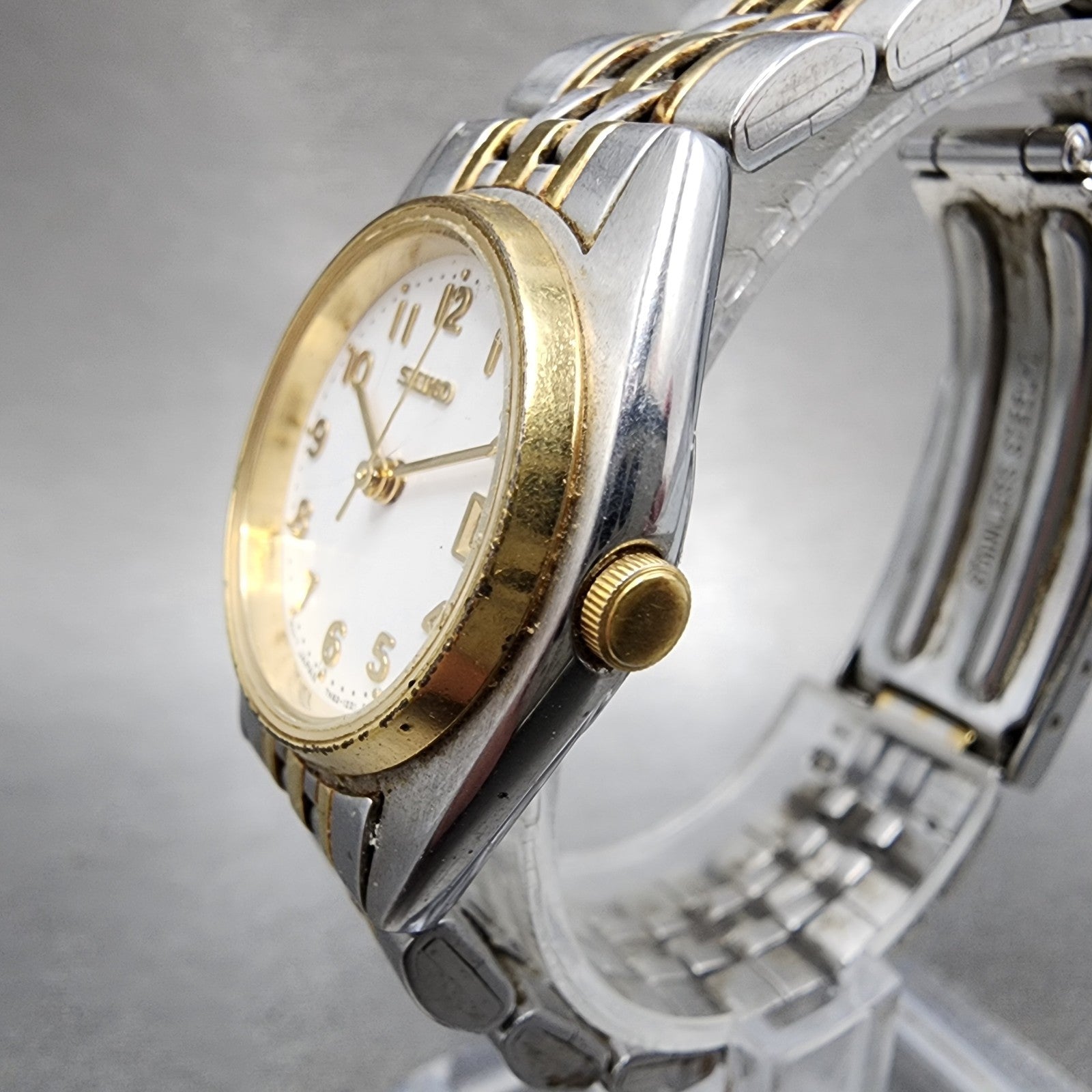 Seiko Watch Women 24mm White Dial Two Tone Date Round 7n826001 New Battery2