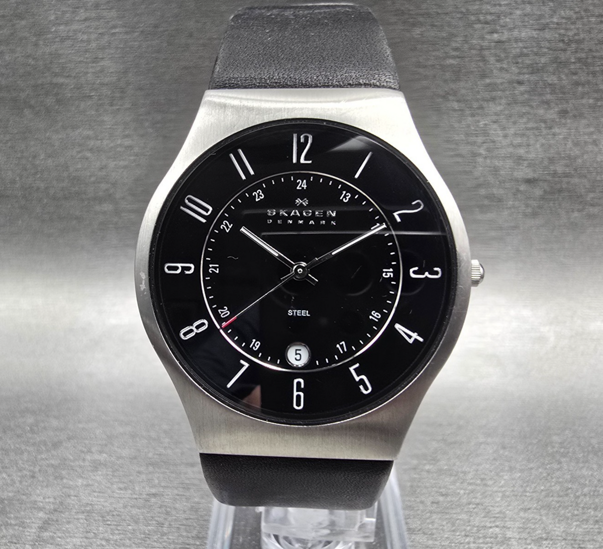 Skagen Grenen Watch Men 37mm Black Dial Silver Date Round 233XXLSLB New Battery0
