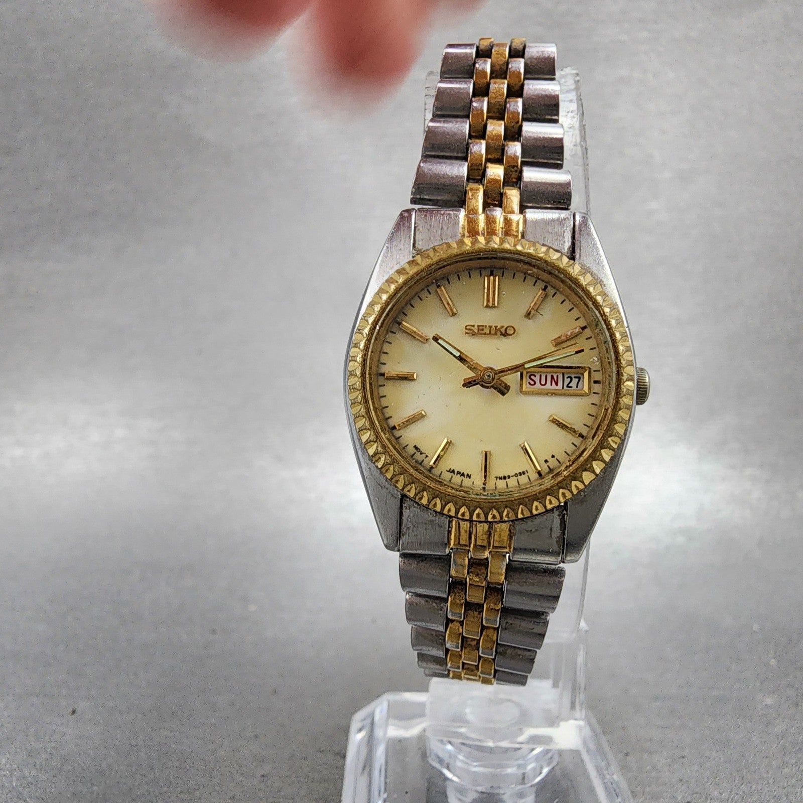 Seiko Watch Women 25mm Cream Dial Two Tone daydate Round 7n830041 New Batt AB565