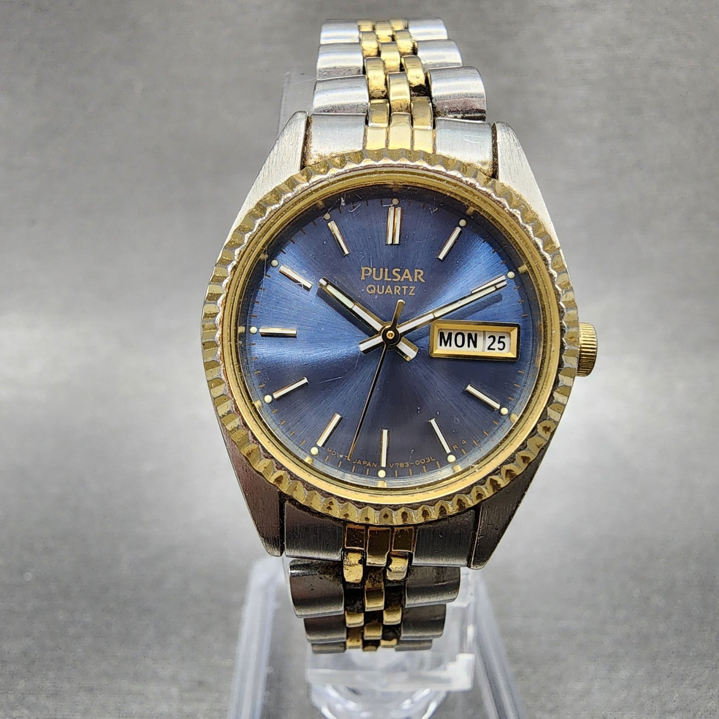 Pulsar Watch Women 24mm Blue Dial Two Tone Daydate Round V7830030 New Battery0