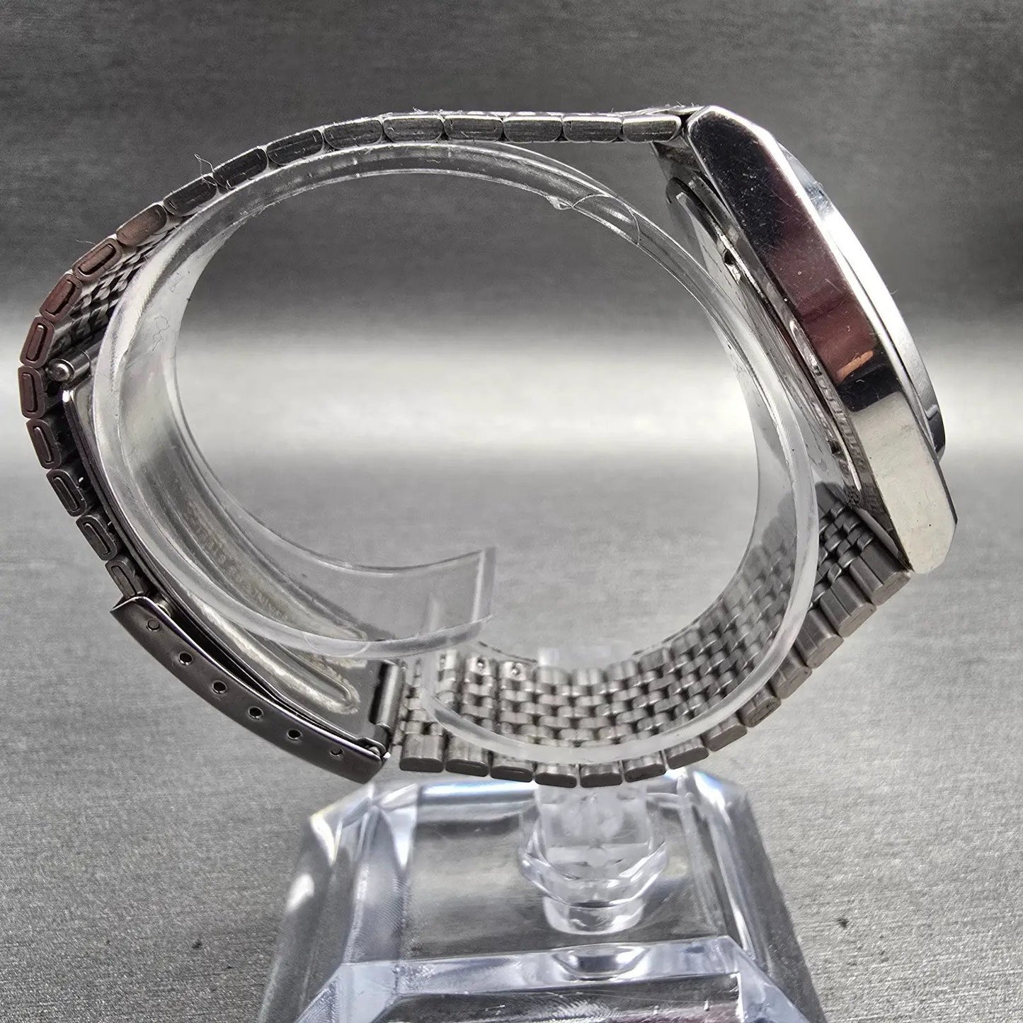 Seiko Alba Watch Men 34mm White Dial Silver Tone Daydate V743-8A10 New Battery H8