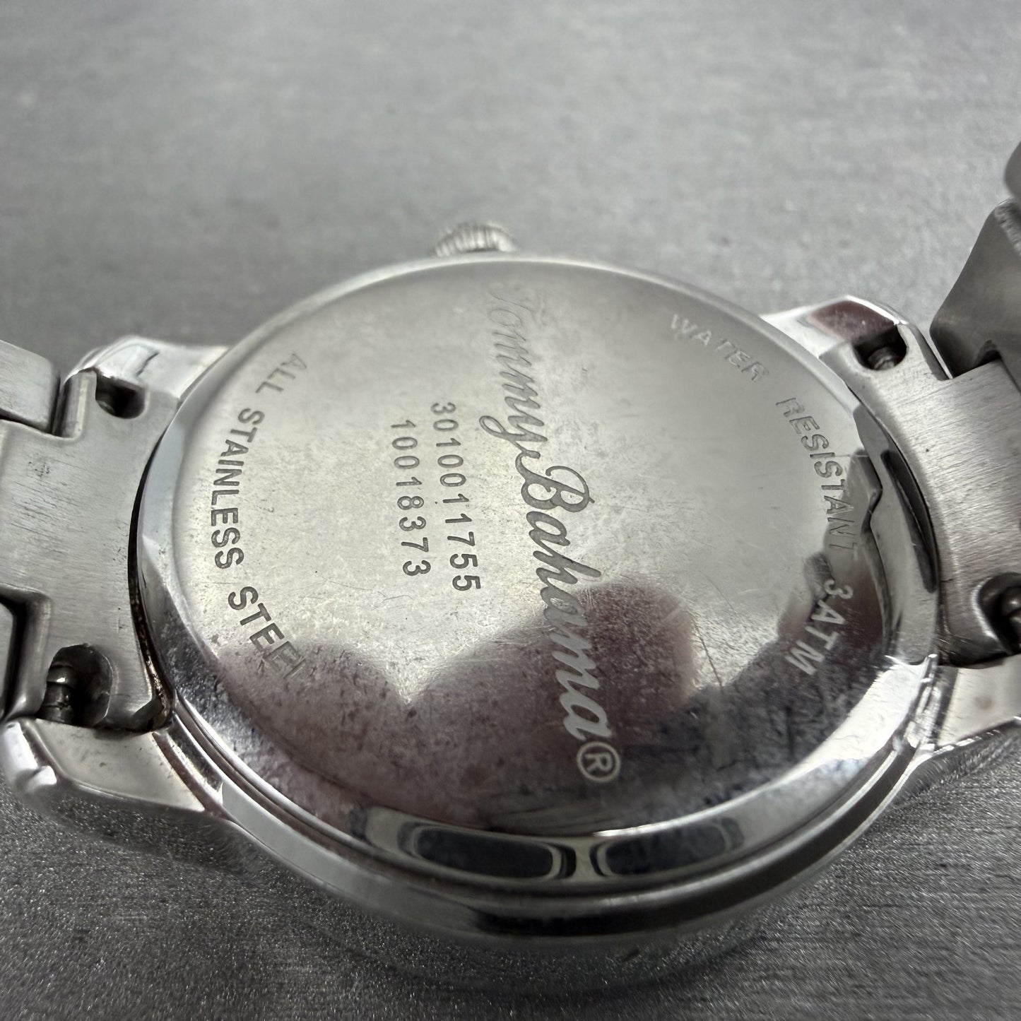 Tommy Bahama Watch Women 33mm Blue Dial Steel Date Round New Battery9